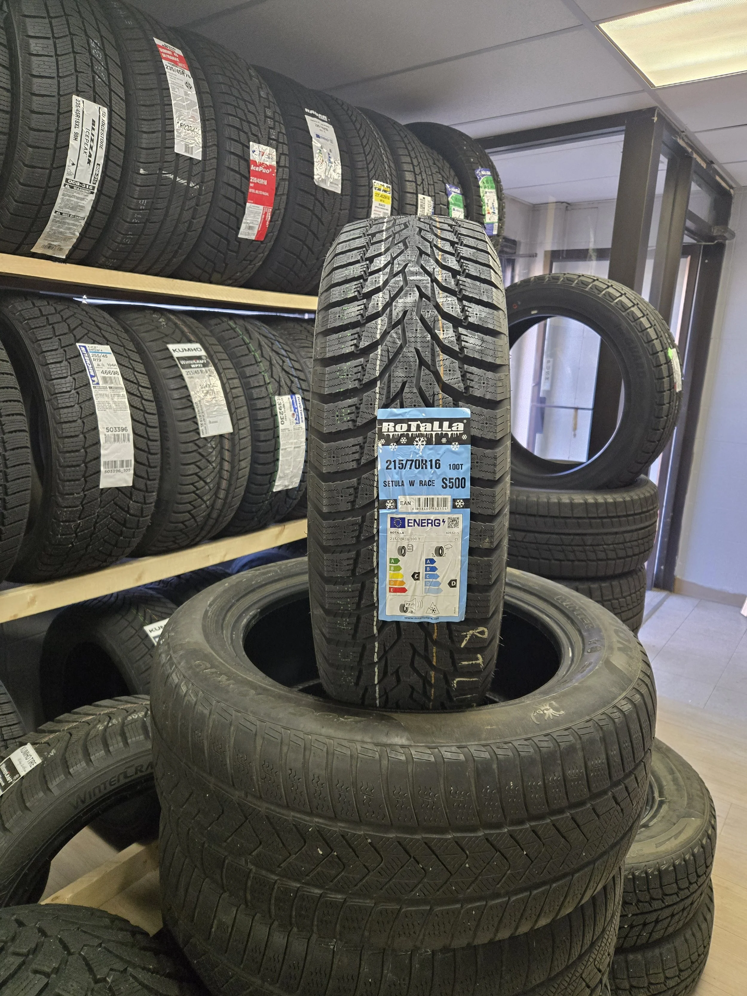 215/70/16 Rotalla winter race s500 studable 100T