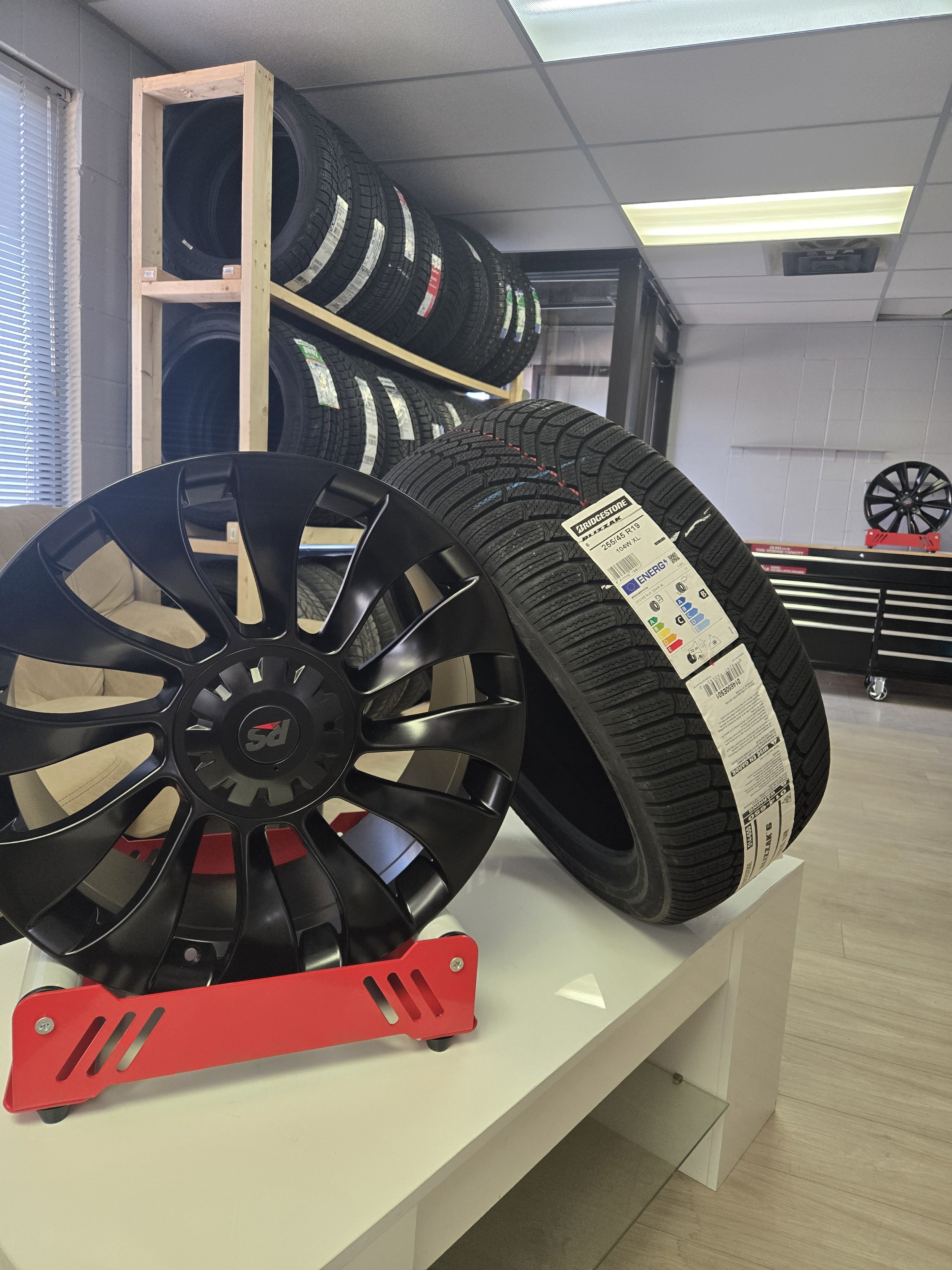 Model Y Tire Package with BLIZZAK 6 104W XL