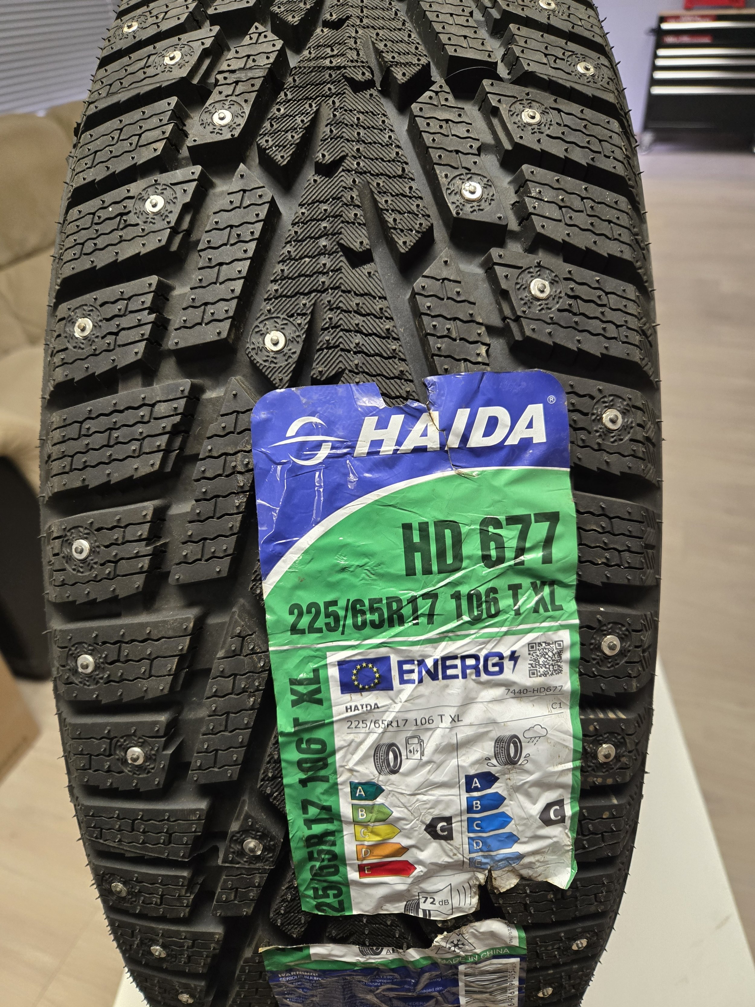 225/65/17 HAIDA  studded Winter Tire