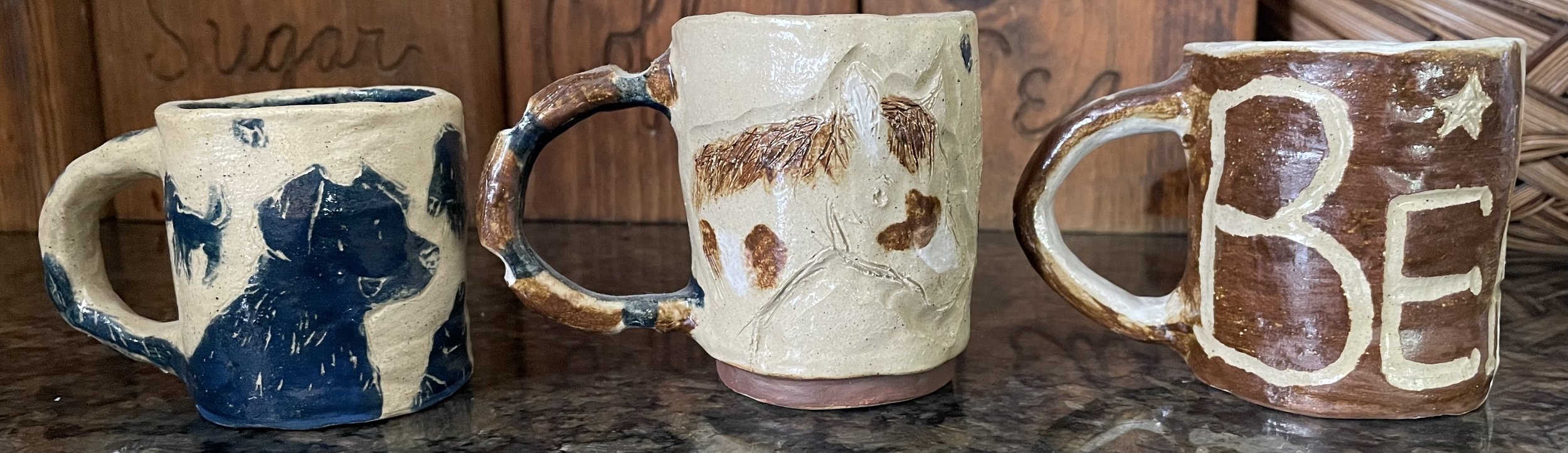 One side of mugs