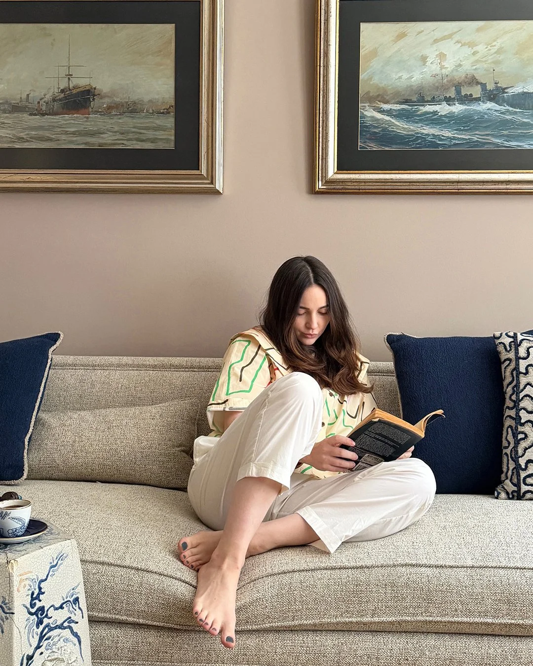If I have a book in my hands, it means Ali is asleep. After becoming a mother, moments like these are very short, but sometimes they feel good.