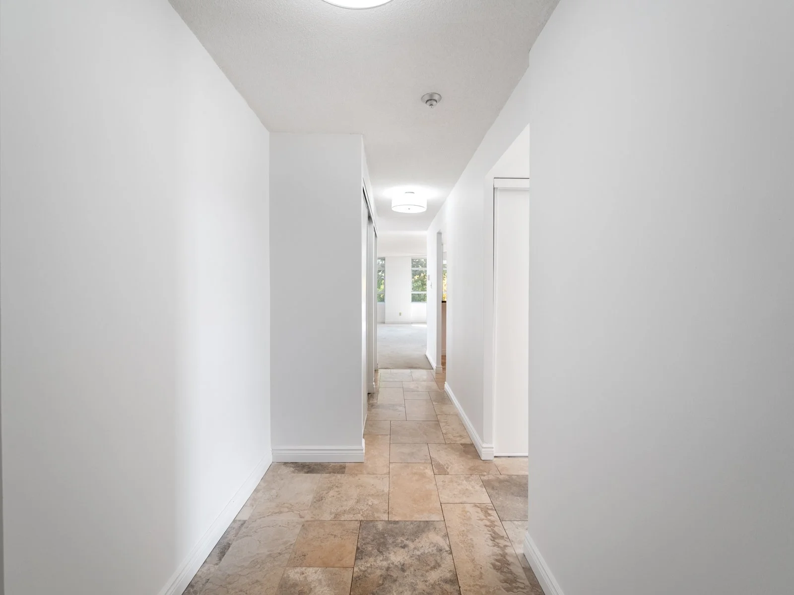 410-1093 Kingston Rd-6.jpg