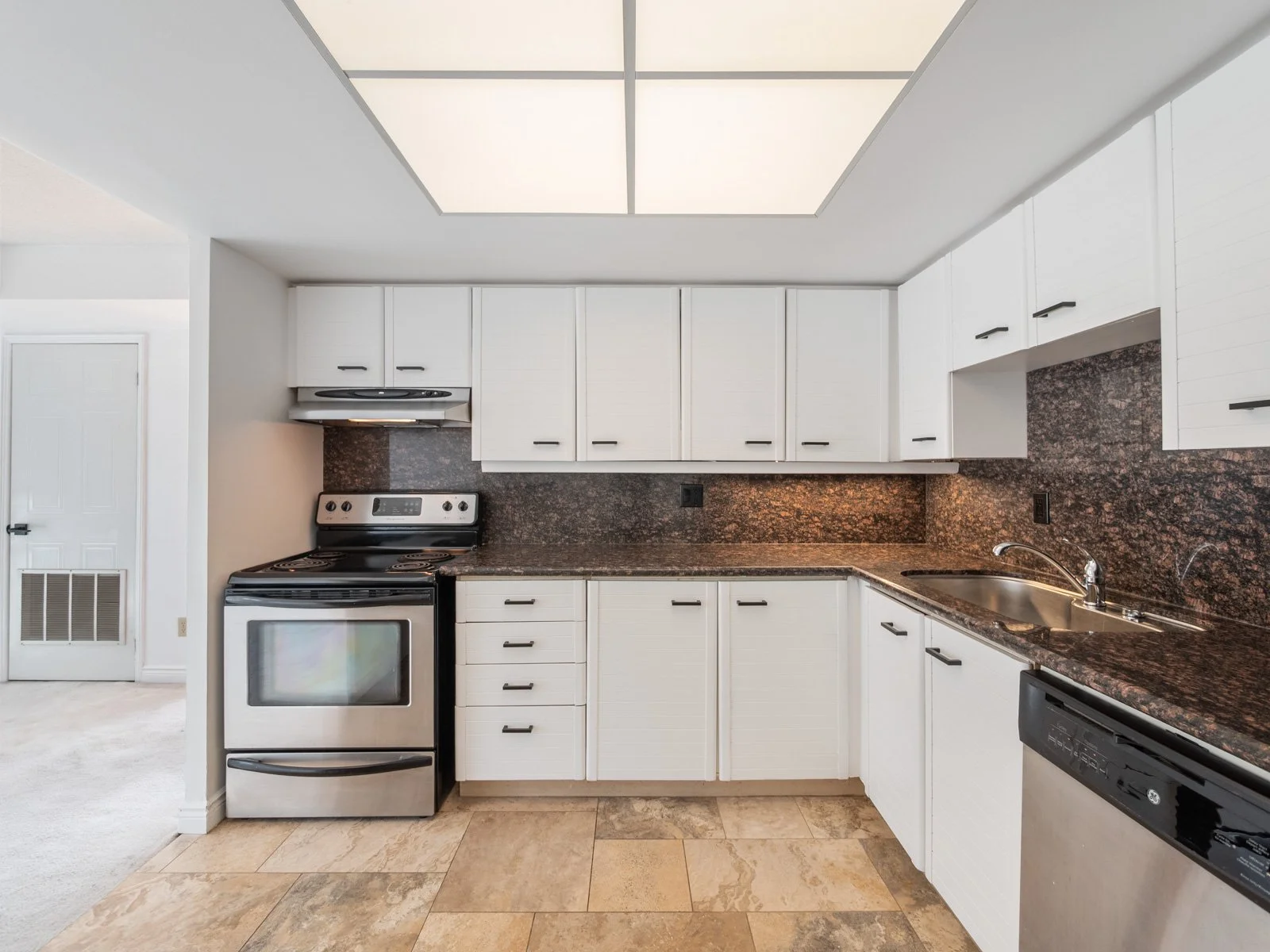 410-1093 Kingston Rd-25.jpg