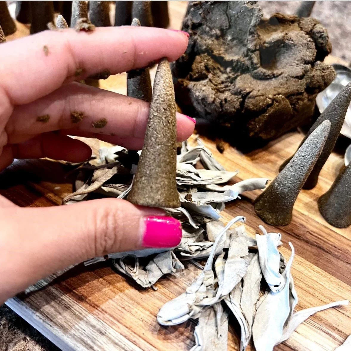 WHITE SAGE MAGE CONES 04.JPG