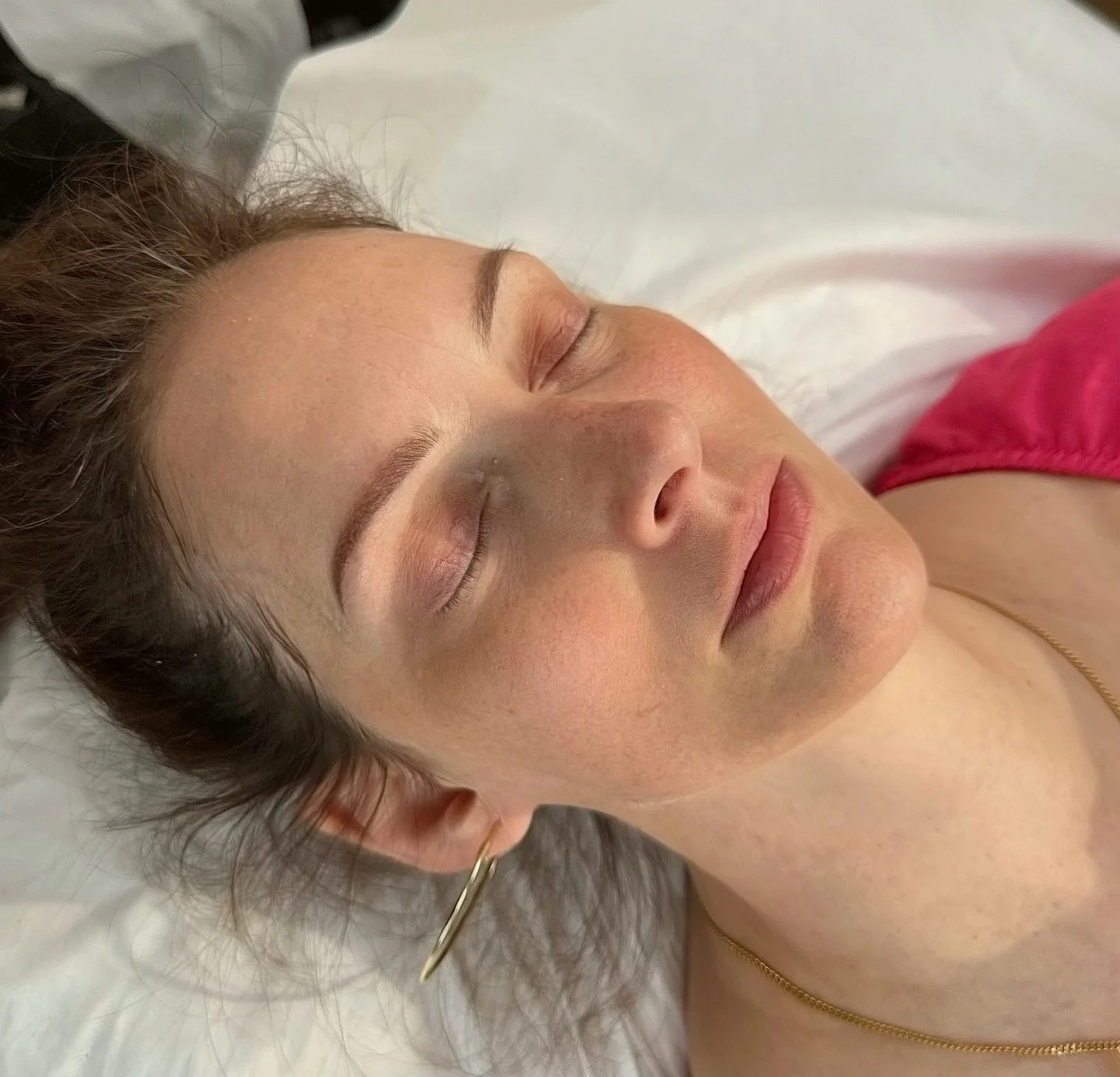 1st Healed results + a slight touch-up. ❤️

PMU doesn&rsquo;t have to be thick, dark, or obvious.

Soft, natural, and tailored to your features will always be timeless. ✨

X Janis