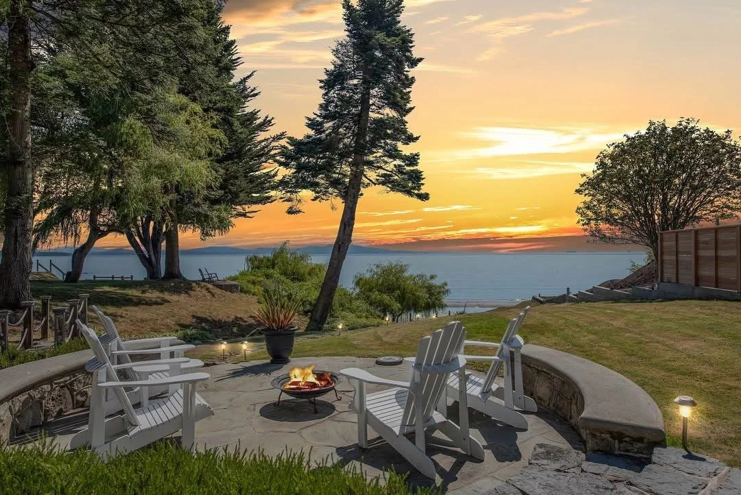 Exterior lake view photographed by Soriano Property Media 