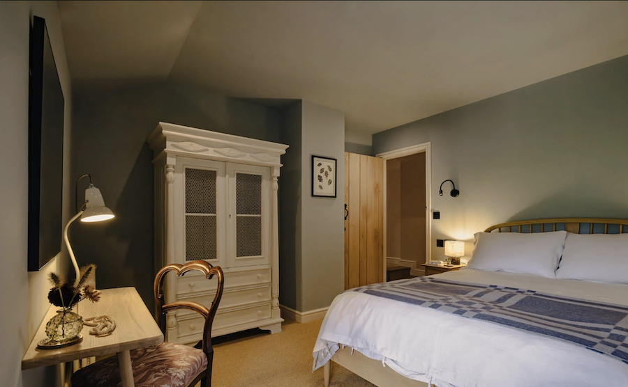 mill_house_bedrooms_original_hideaways_fleece_&_woodland_retreats2.png (Copy)