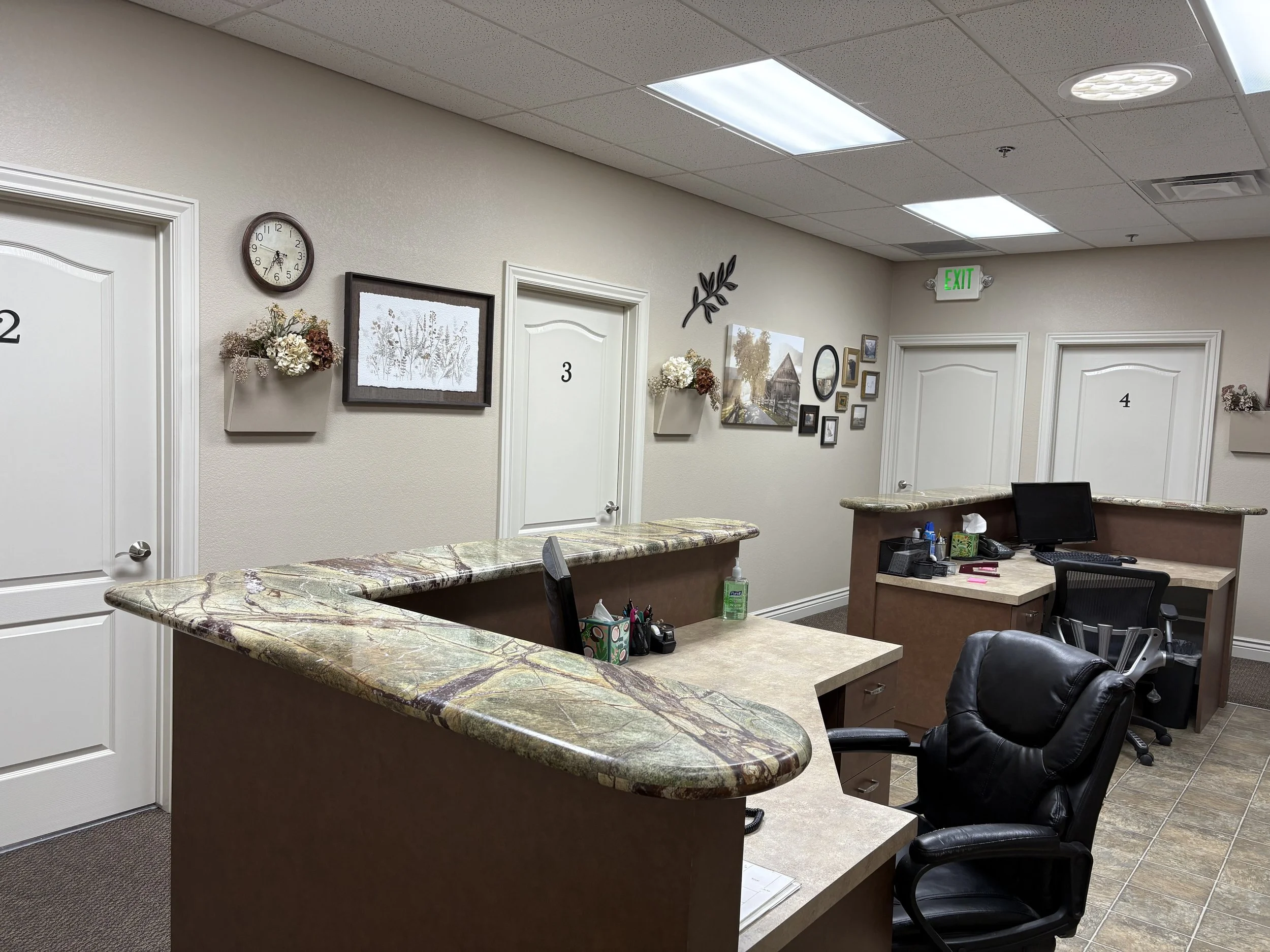 Reception and front desk area at Western Nevada Primary Care, a family medicine and primary care practice serving patients in Reno and Sparks, Nevada.