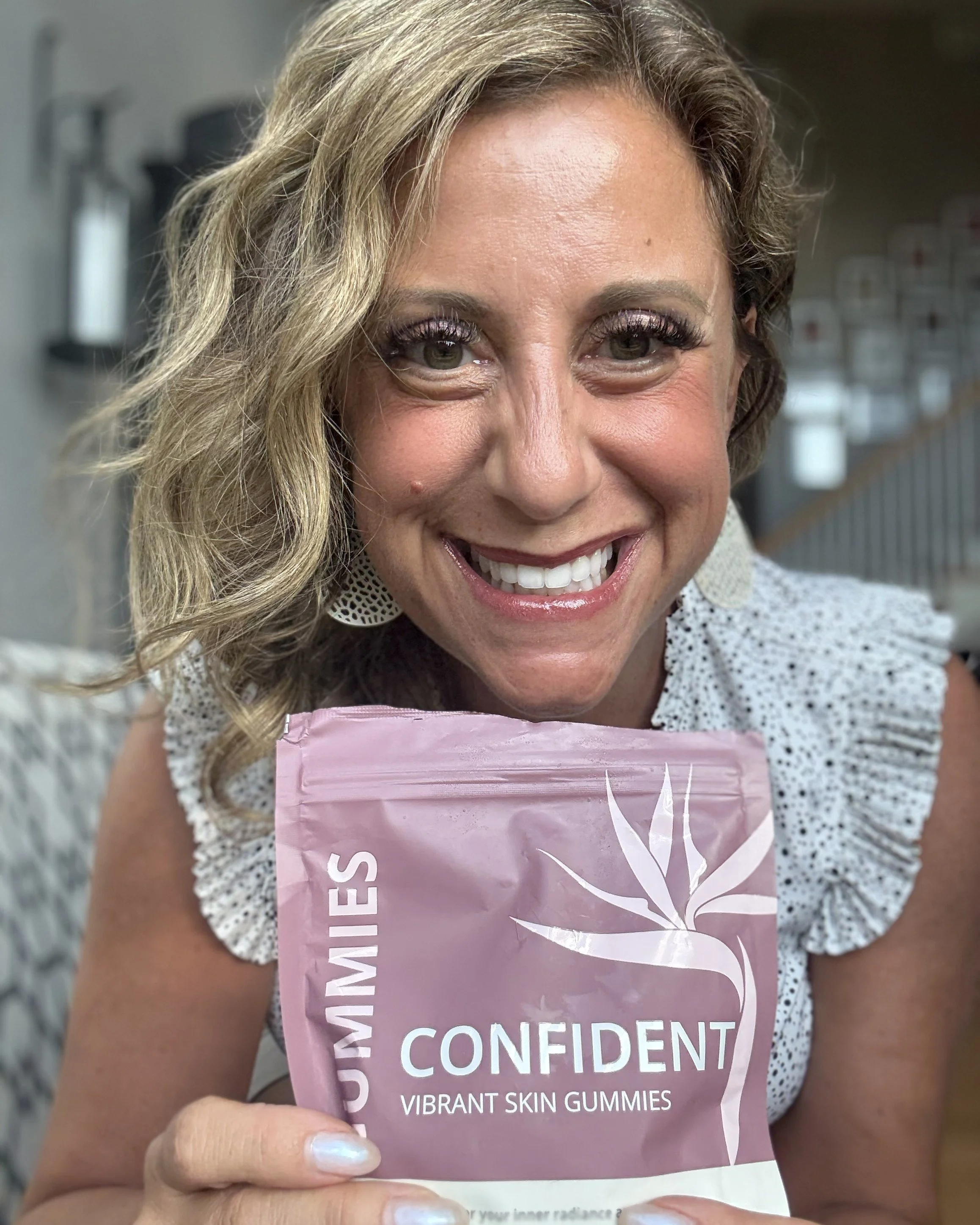 Beauty Society Confident Gummies