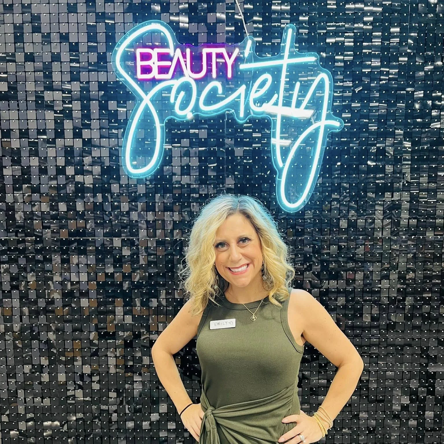 Emily Seagren, Beauty Society Leader