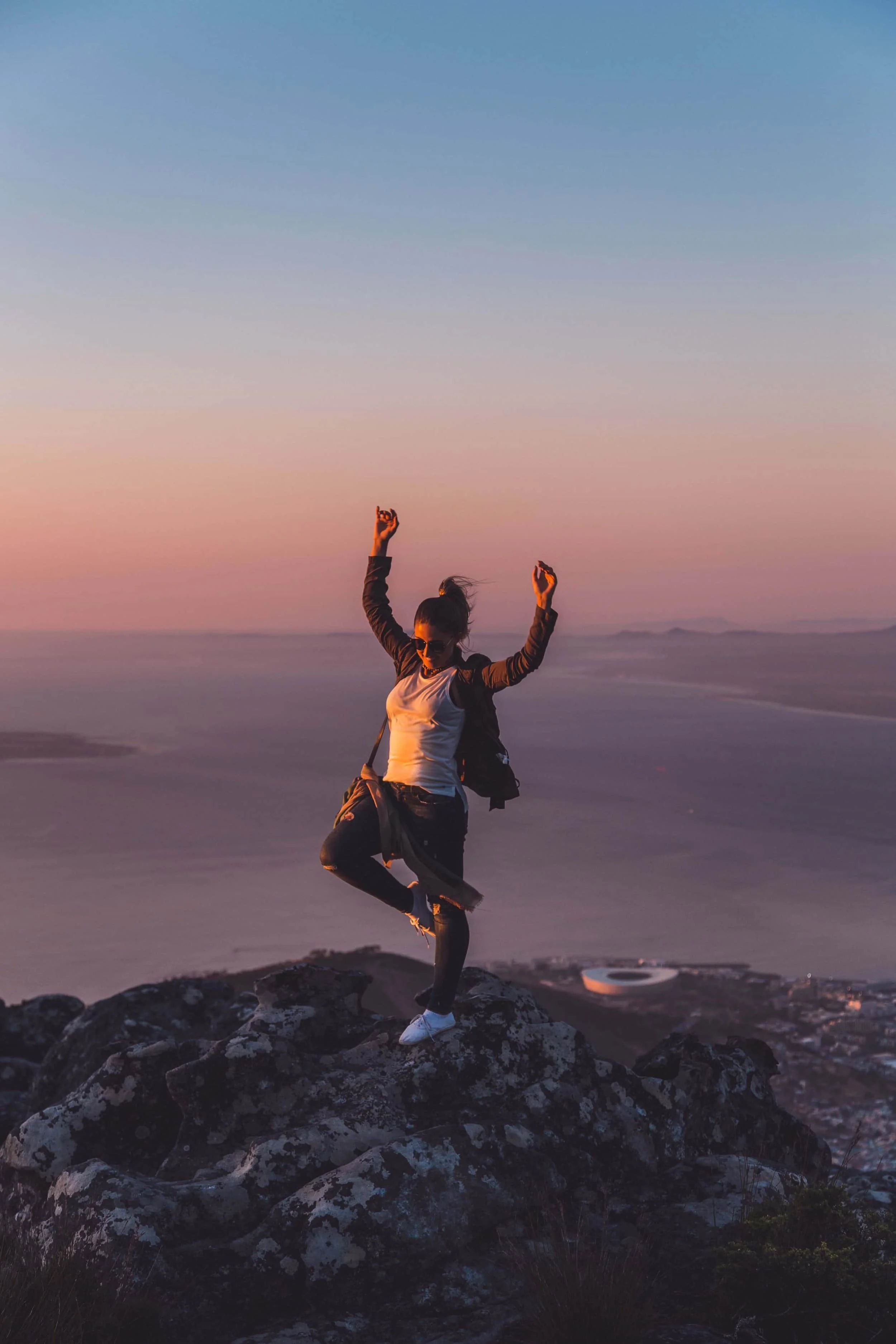 Personal storytelling coach to solve problems when facing change.