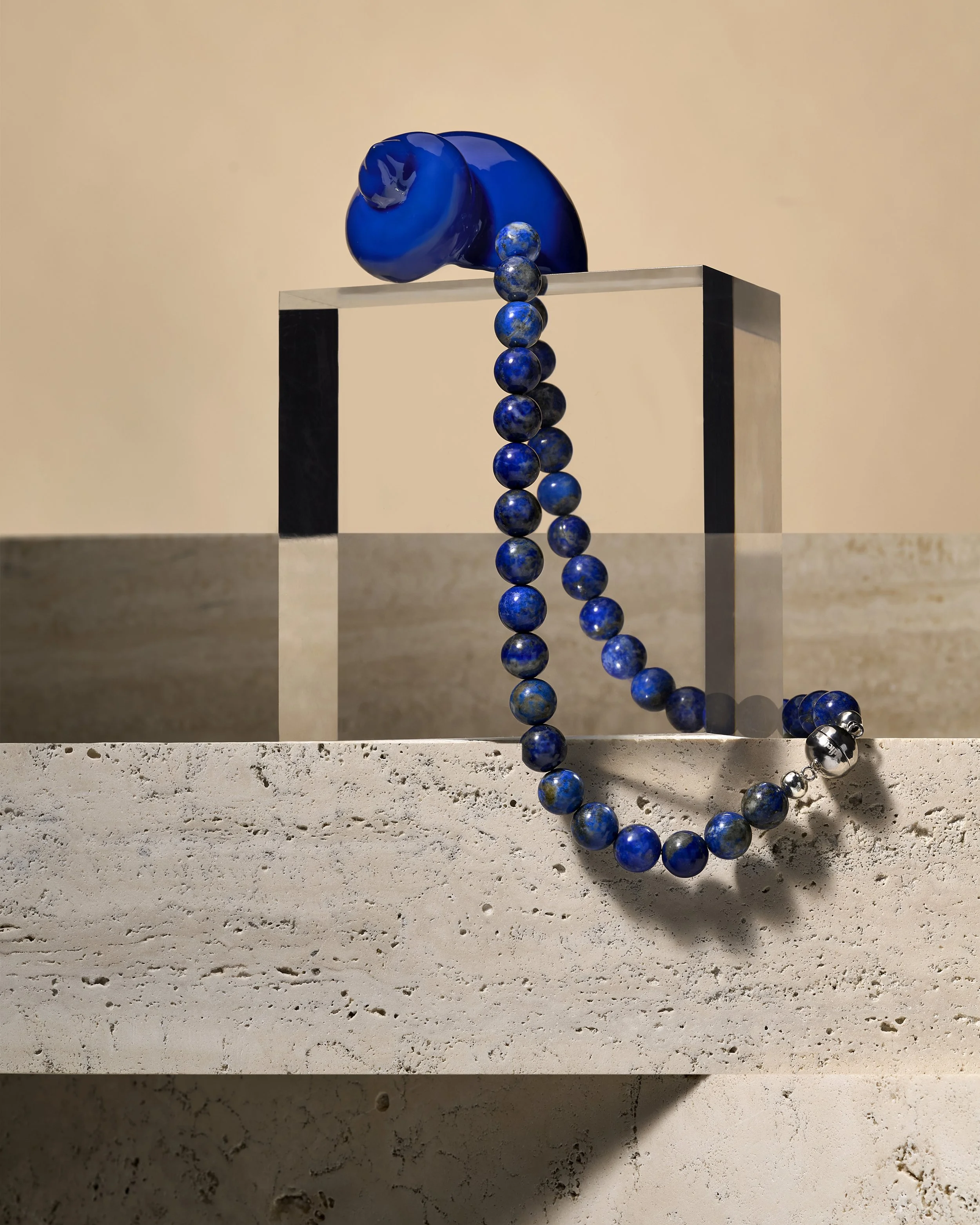 VB_necklace_Stylized_5938_v3.jpg
