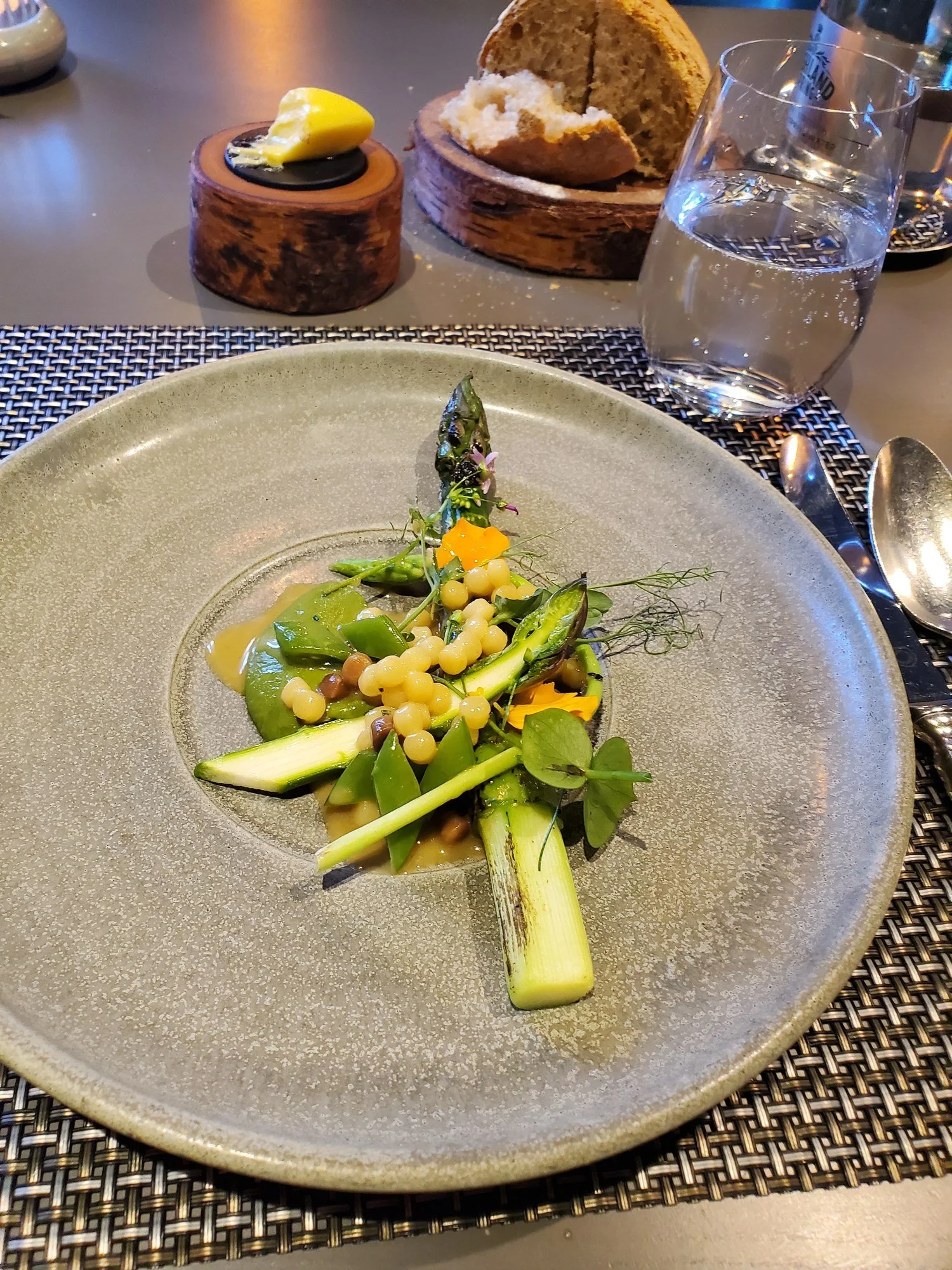 kitchin-asparagus.jpg