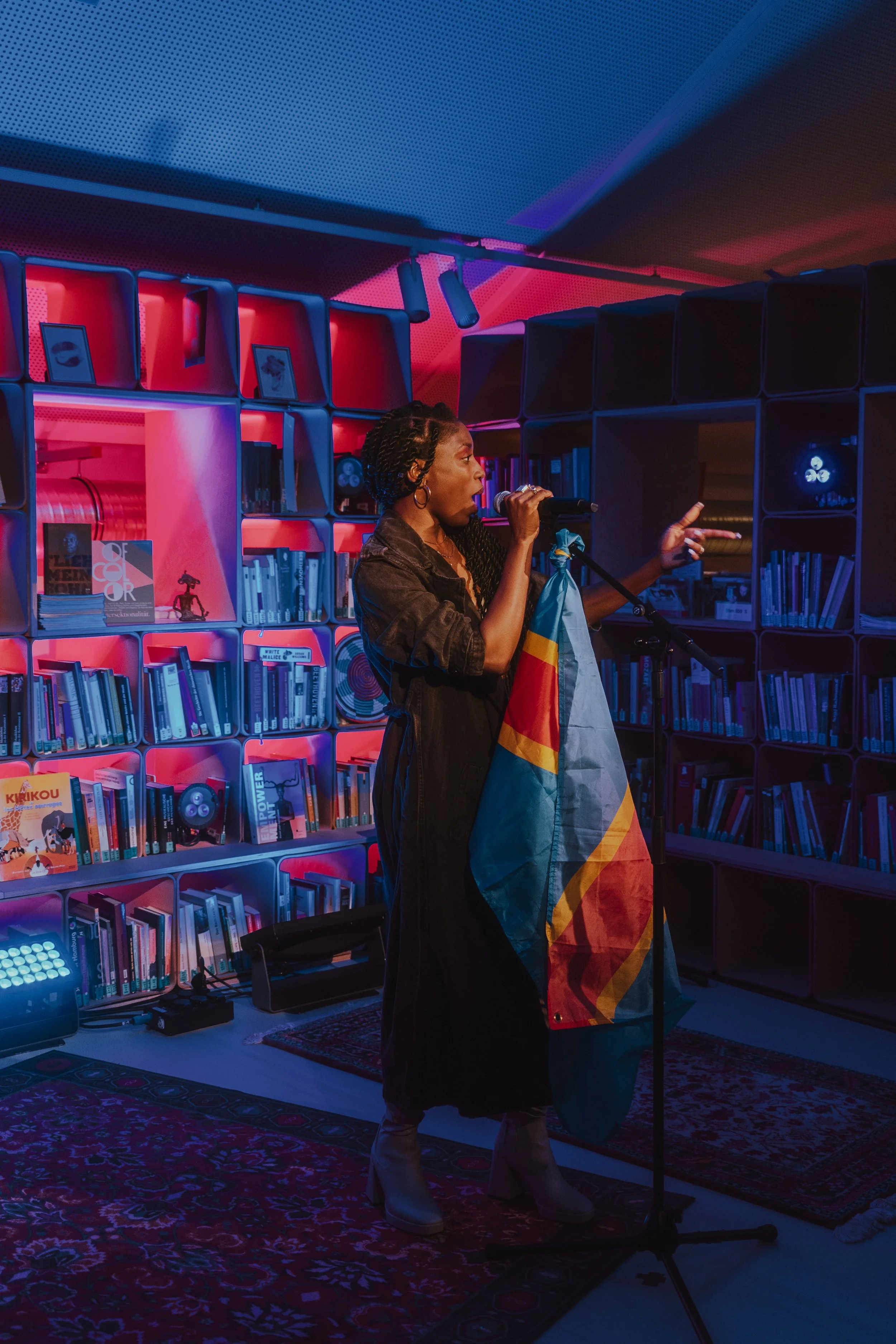 Tiny Concerts Vol. 1 
Ort: Gasteig HP 8 x Münchner Stadtbibliothek
Clara Hellinger @onmynextfilm