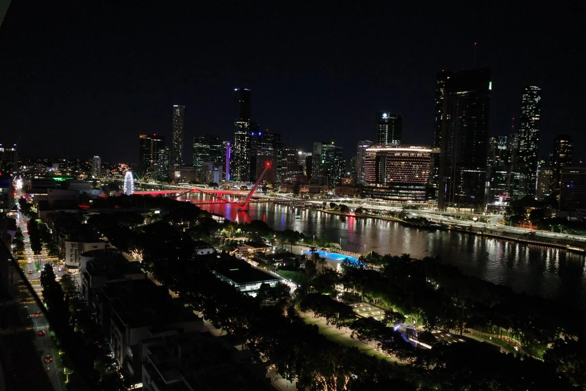 emporium hotel riverside 18th floor hotel room