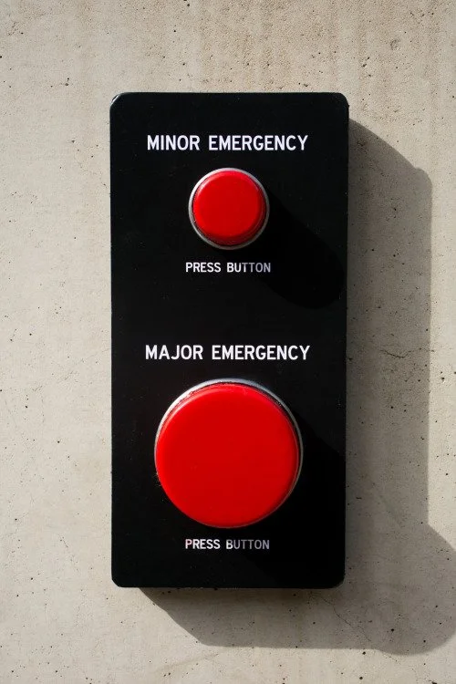 MAJOR EMERGENCY BUTTON.jpg