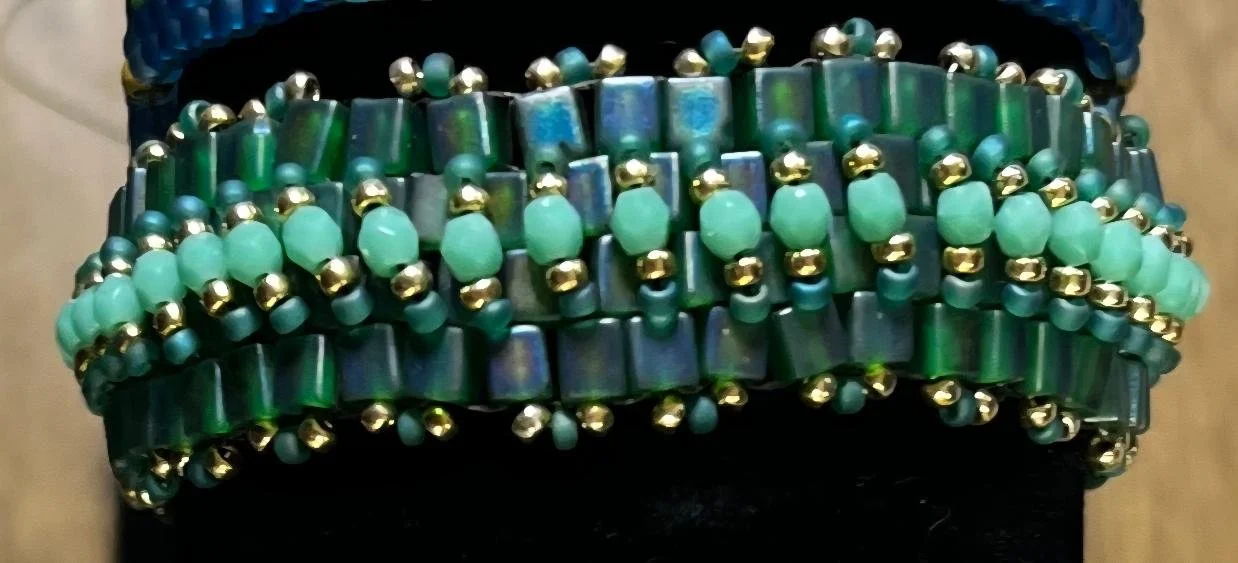Emerald Elegance Lux Bracelet