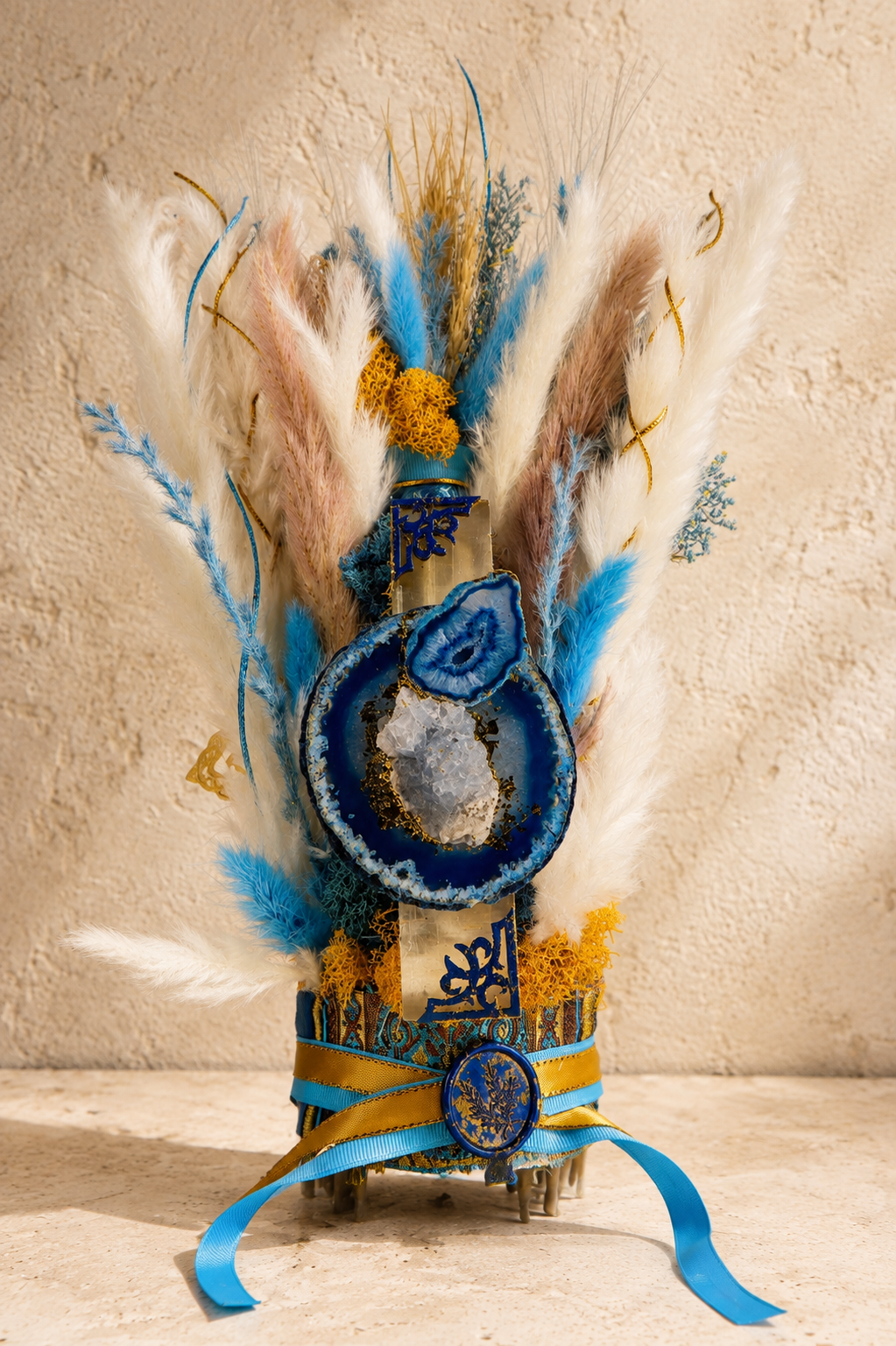 Sculpture turquoise aux pampas et agate Delphine Callegher.png