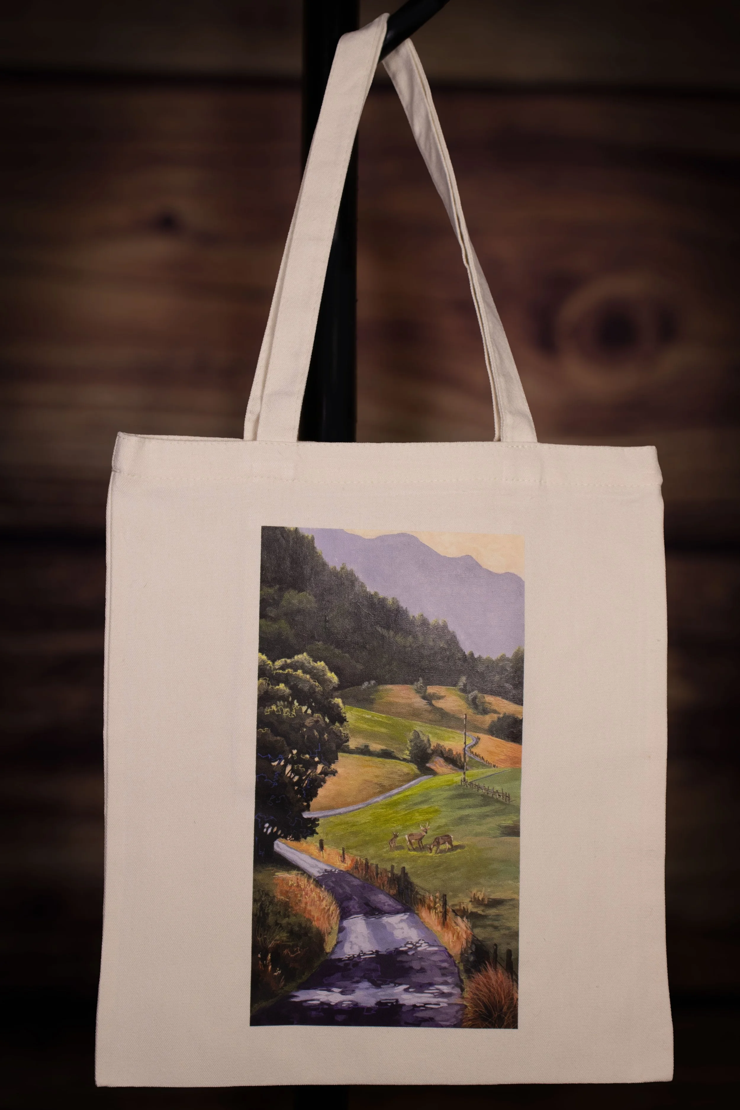 Country-Road_NT_Mag_Pocket-Tote.jpg