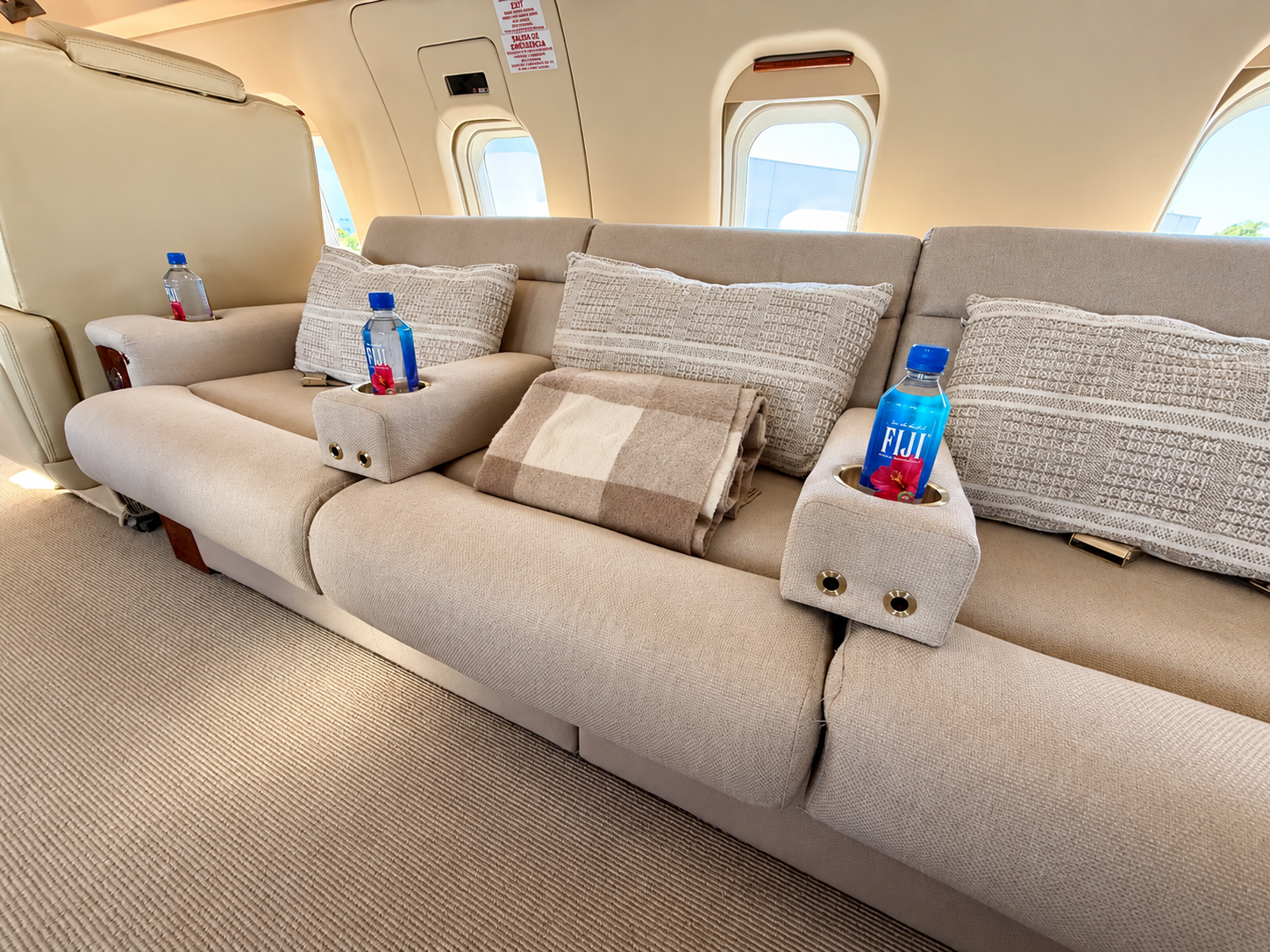 Challenger 604 Interior Sofa Stain Removal Carpet Shampoo Hot water Extraction