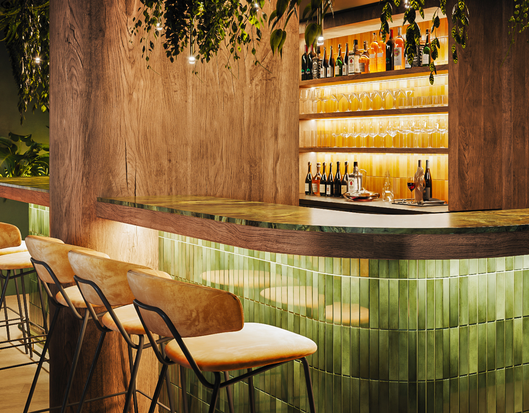 Bar van Bistro Verde met groene tegeltoog, een rek vol flessen en glazen, barkrukken en hangende planten