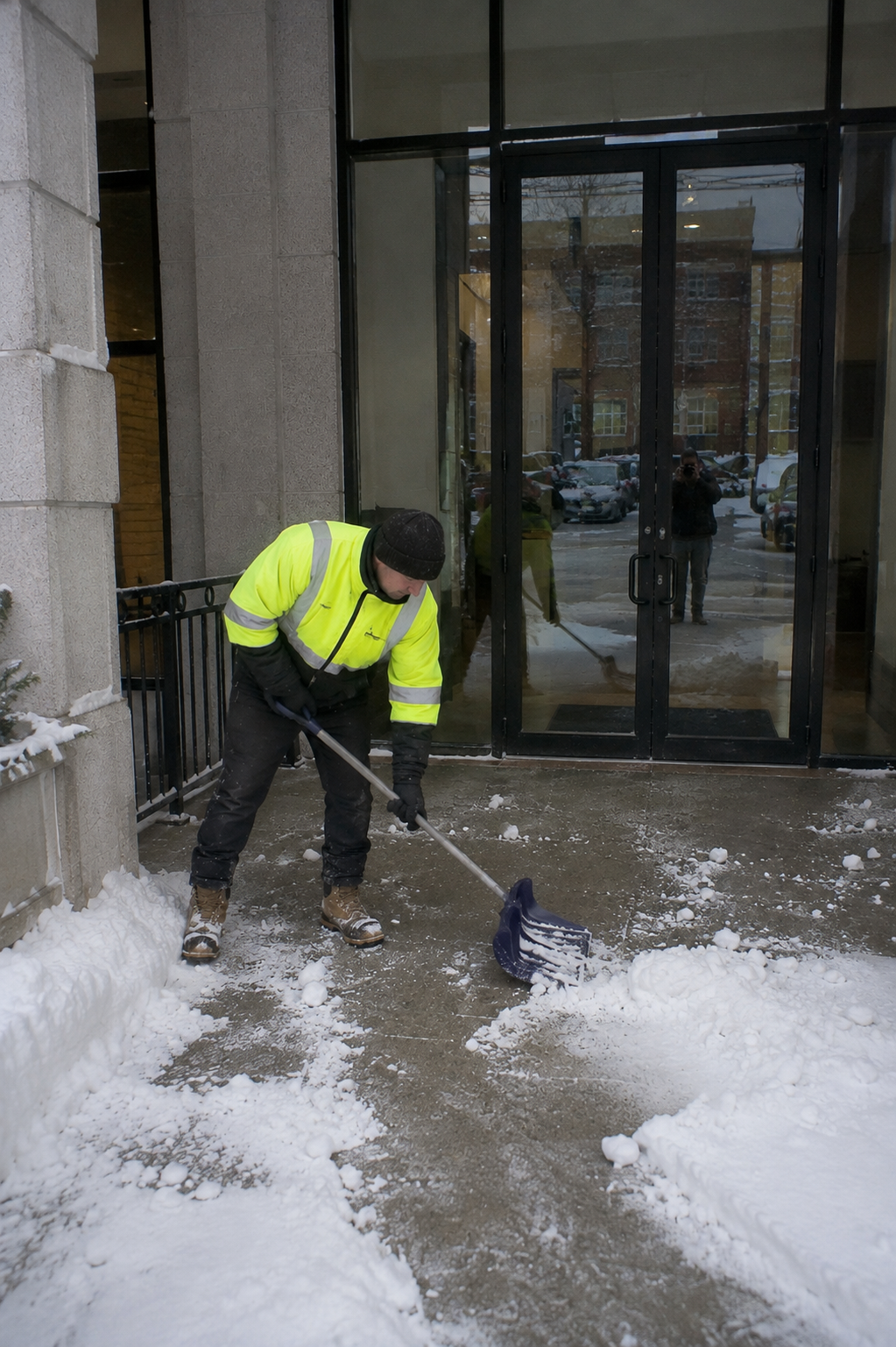 Residential snow removal for homes, driveways, sidewalks, walkways, entryways, gangways, garage aprons, and other frequently used areas throughout Chicago and the surrounding suburbs.