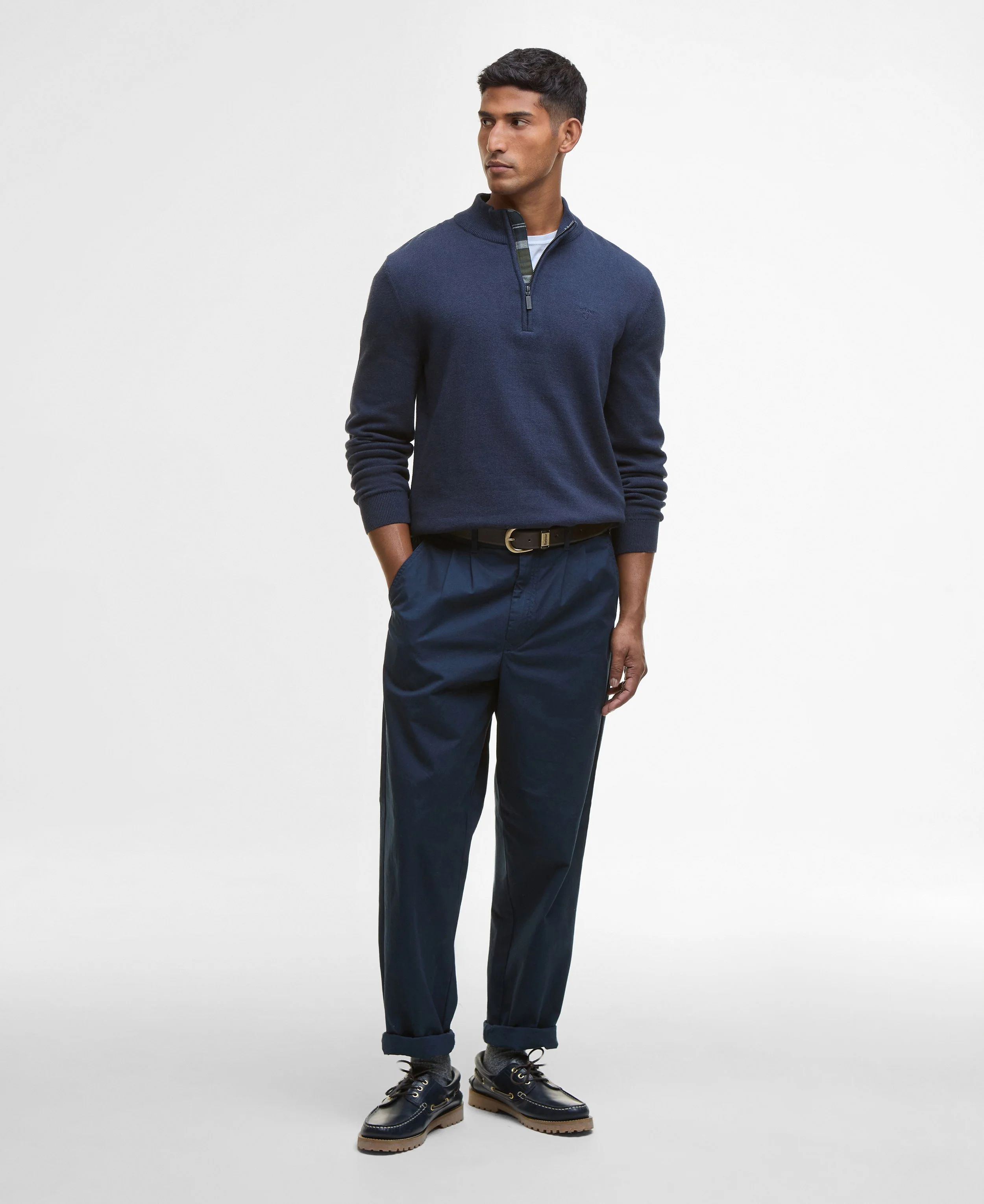 MKN1222NY92_03getthelook.jpg