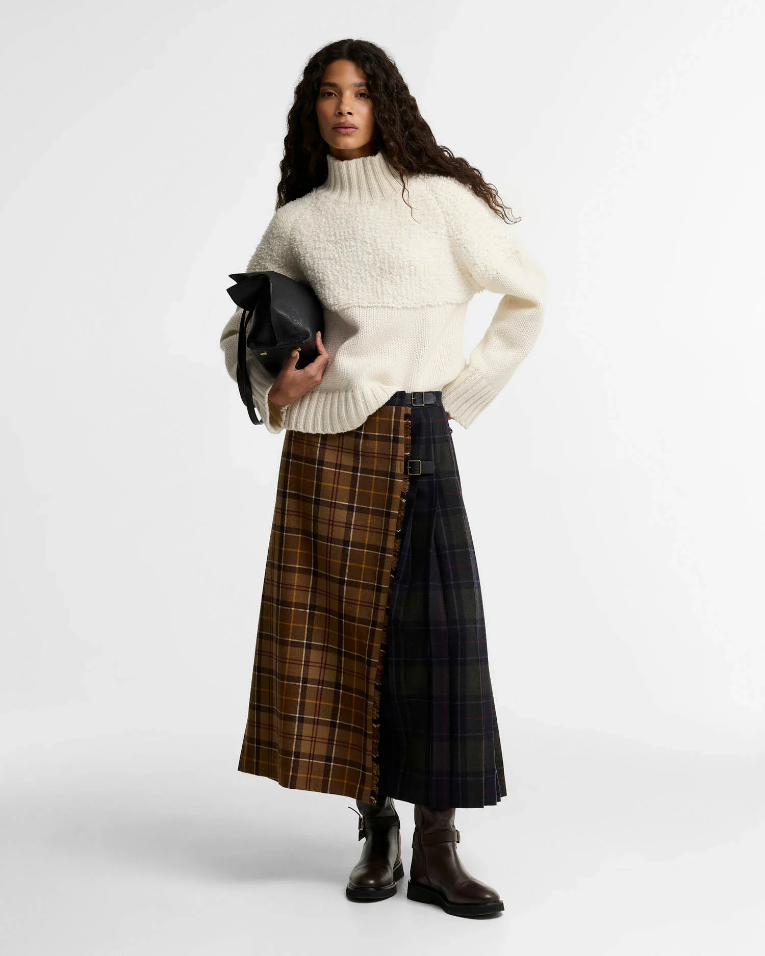 LKN1785CR31_03getthelook.jpg.webp