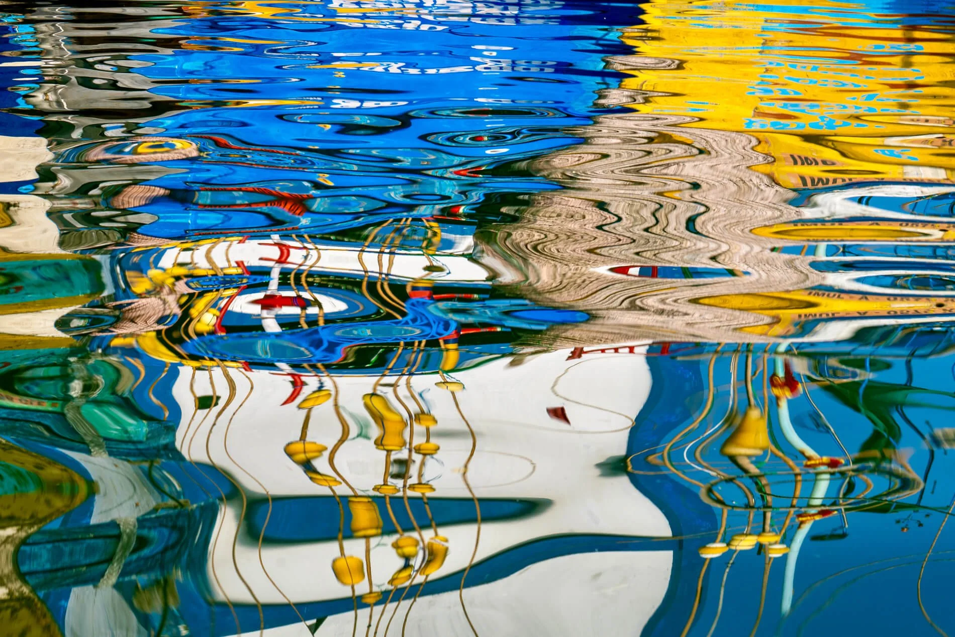 20260917_DSinspiration_Fishing-Boat-Reflection.JPG