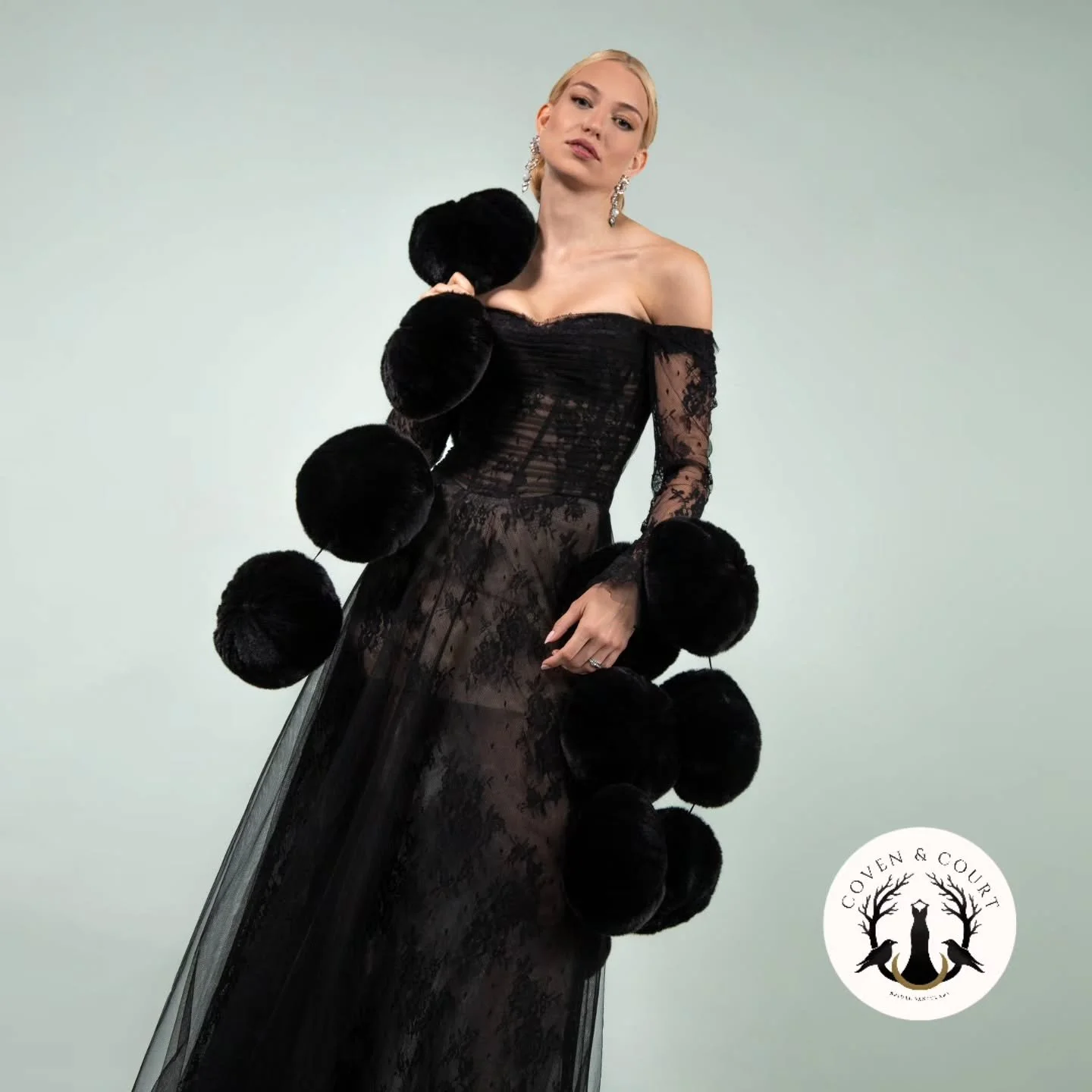 Just look at those pompoms!!! Fucking 🖤 them.
Introducing @janeastonbridal 
Three looks in one. 
Simply lovely
Coming soon ✨️🌙🖤

#couture #blackweddingdress #overskirt #pompoms #altbride