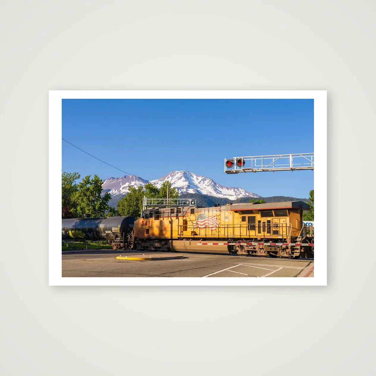 Mount Shasta Train