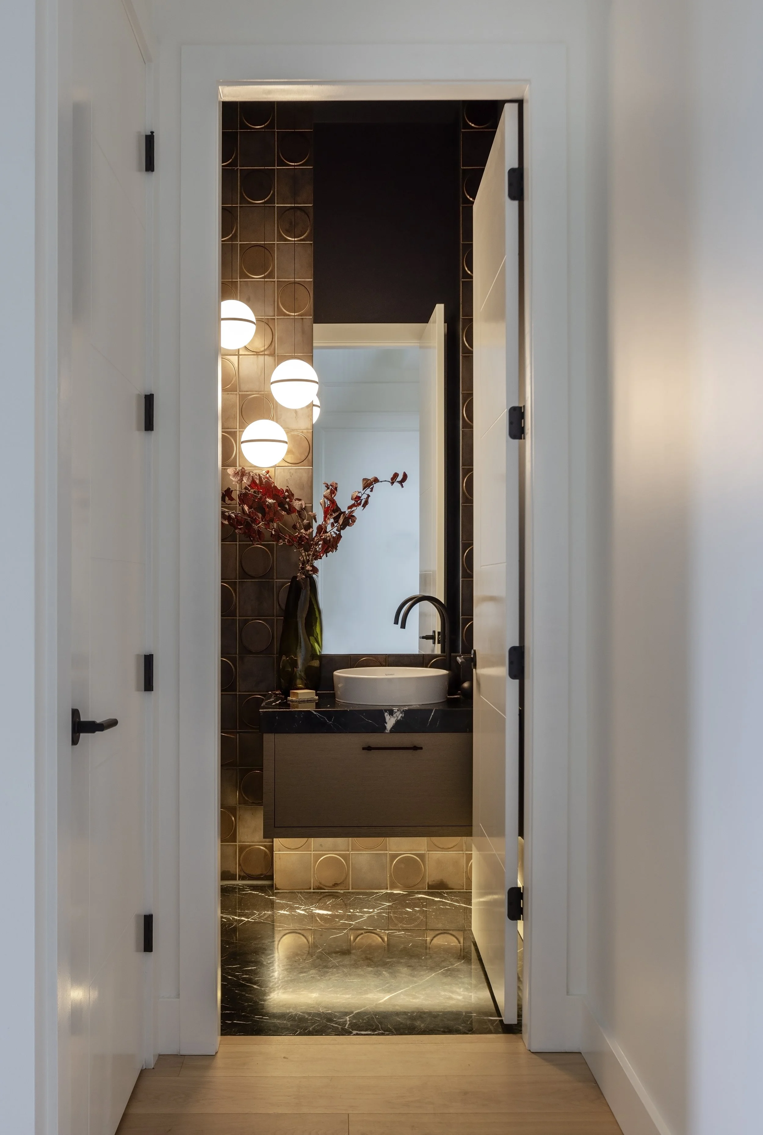 Banfield Design Co - Ingelton Ave - Custom Home. Interior Design, Architecureal Design, Exterior Design, Vancouver_2183 (edit).jpg