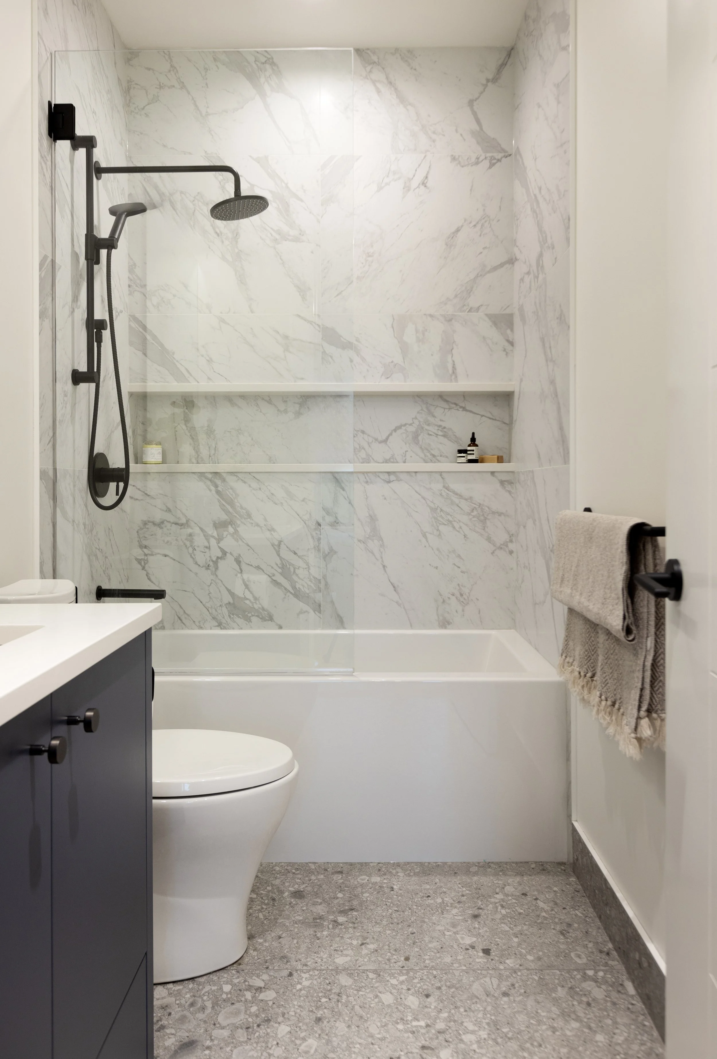 Banfield Design Co - Ingelton Ave - Custom Home. Interior Design, Architecureal Design, Exterior Design, Vancouver_2127 (edit).jpg
