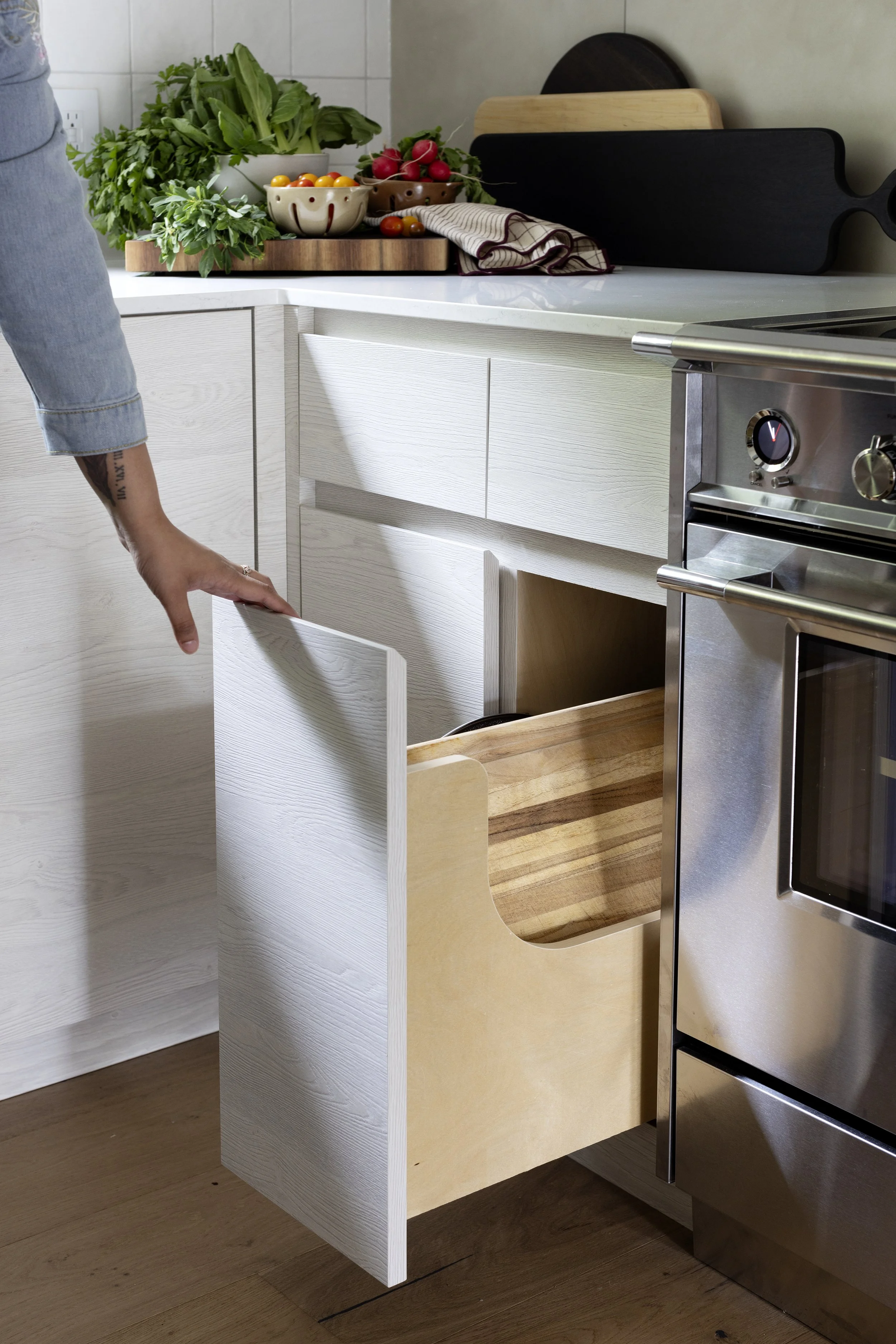 Banfield Design Co - Organic Kitchen Townhouse Renovation_0505.jpg