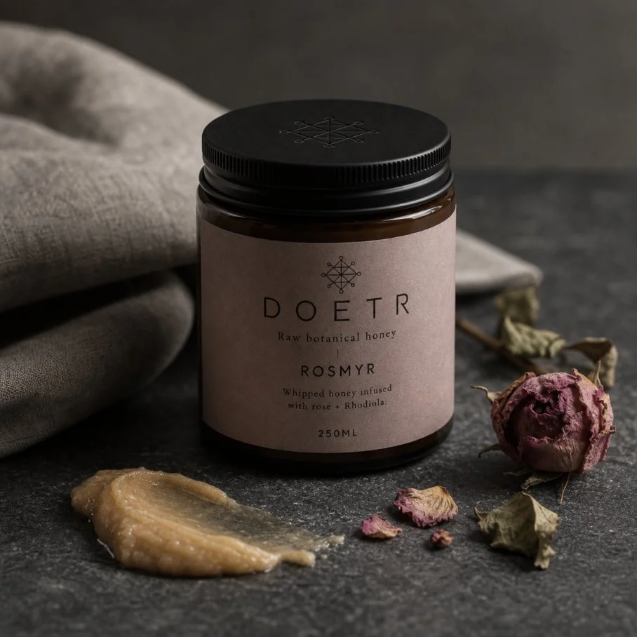 Doetr_rosmyr_botanicalhoney02.jpg