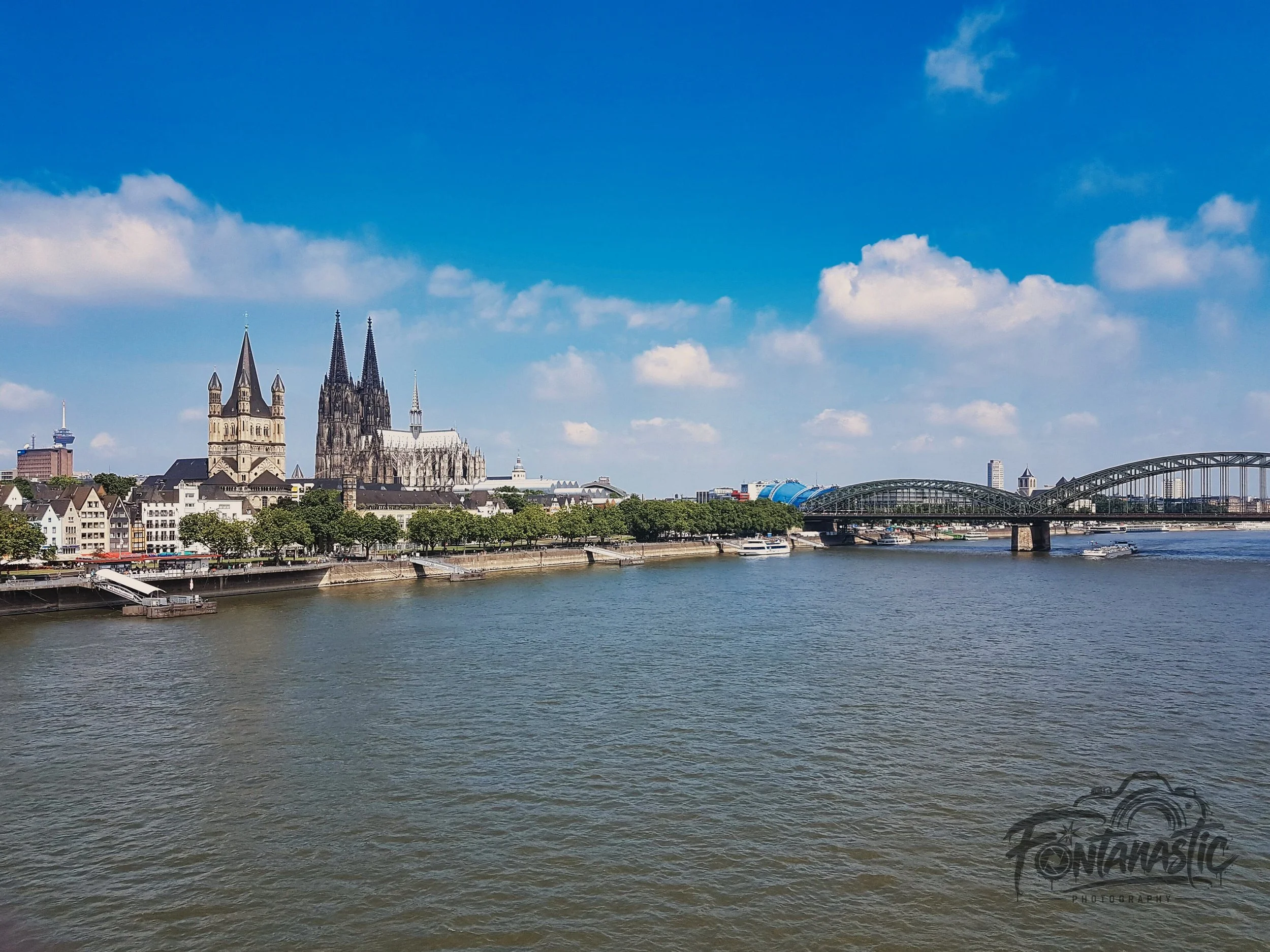 2017-06-04 - Köln, Rhein und Dom.jpg