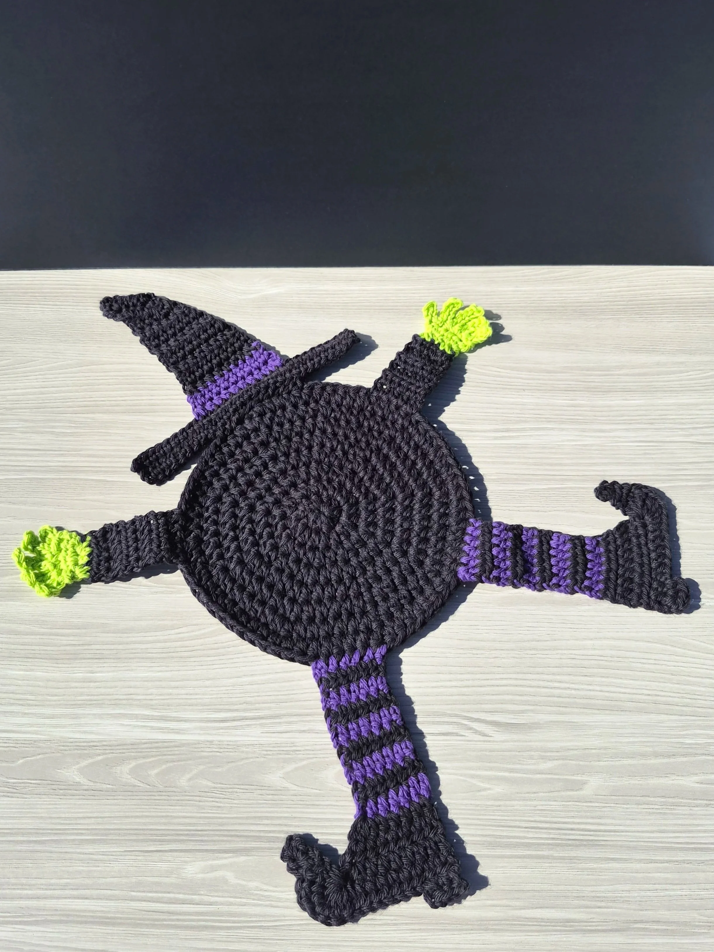 Flattened Witch Hot Pot Pad