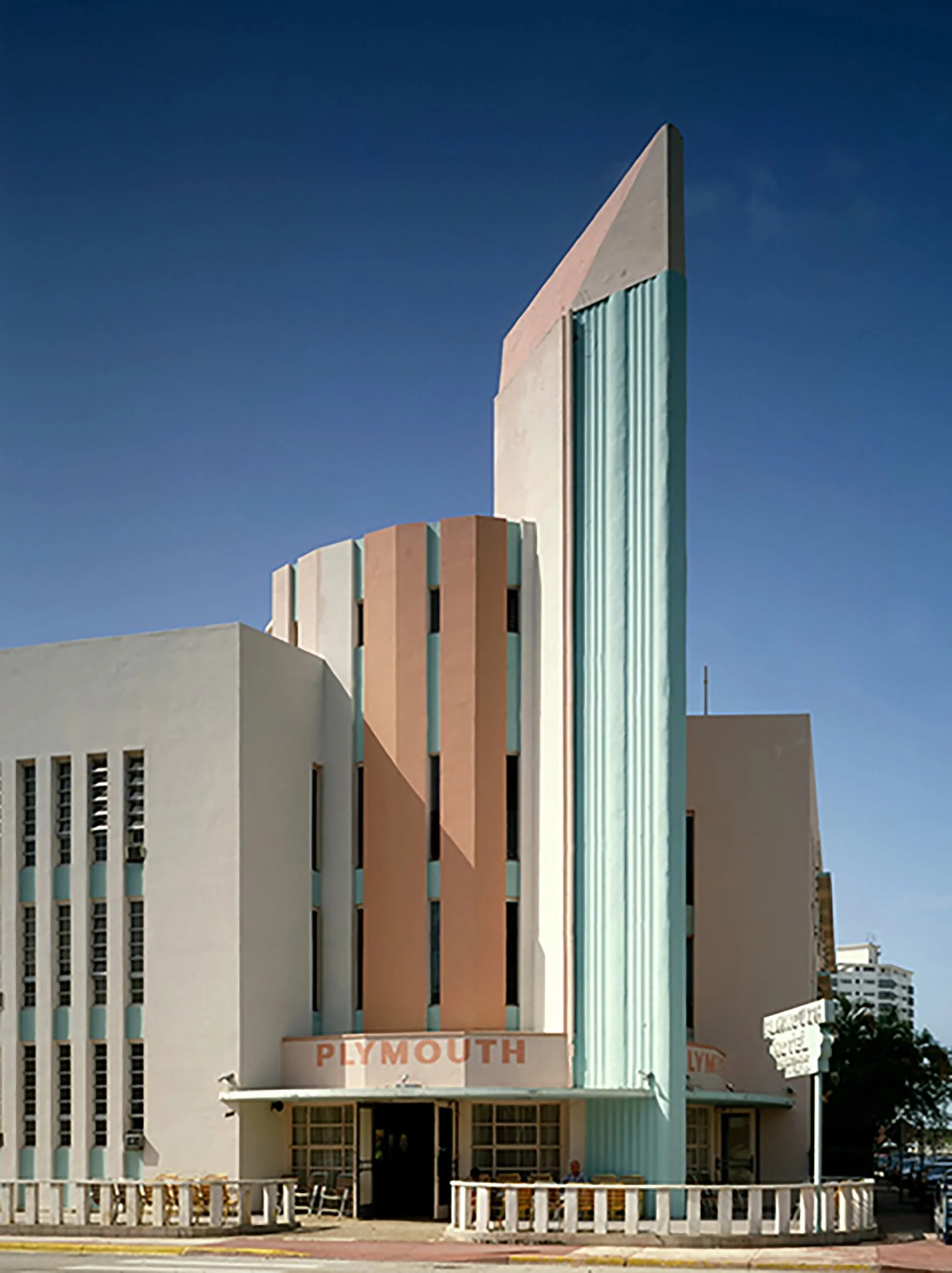 plymouth hotel.JPG
