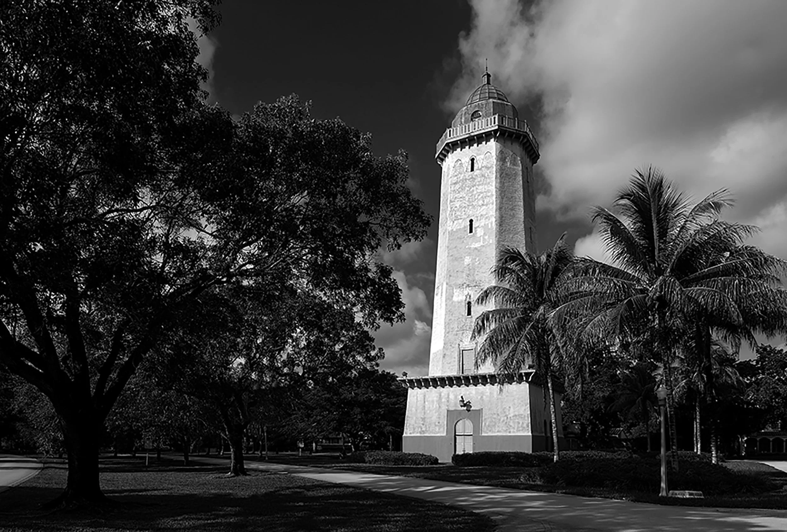 CORAL GABLES-alhambra circle.jpg