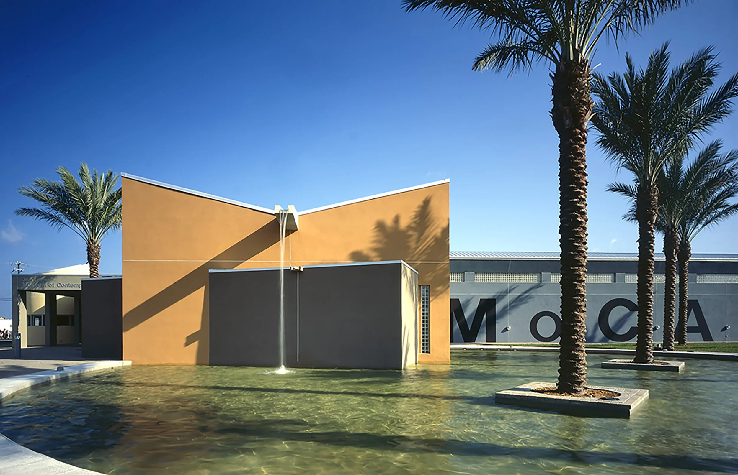 MOCA; Gwathmey Siegel Architects