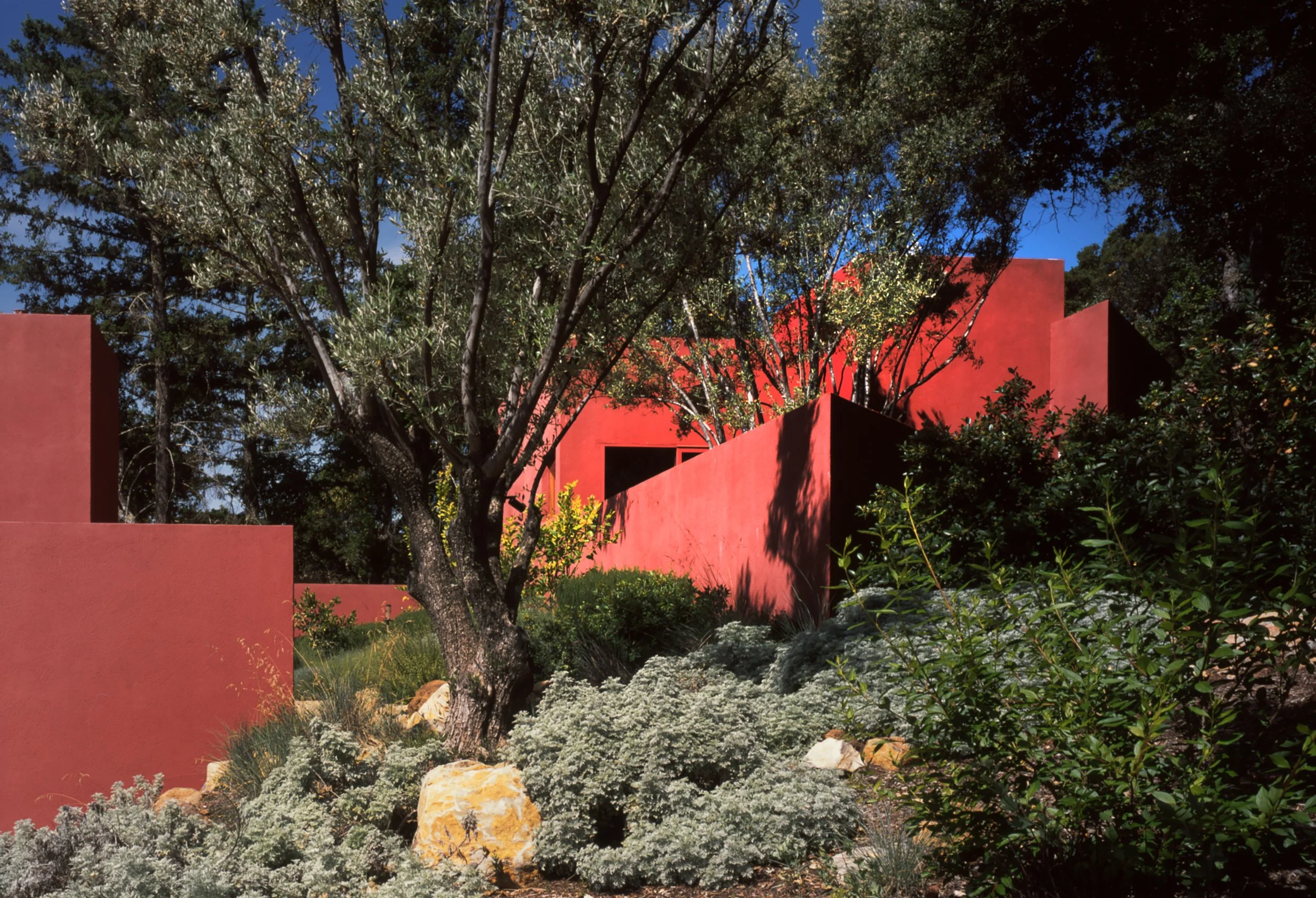 Ricardo Legoretta Architect