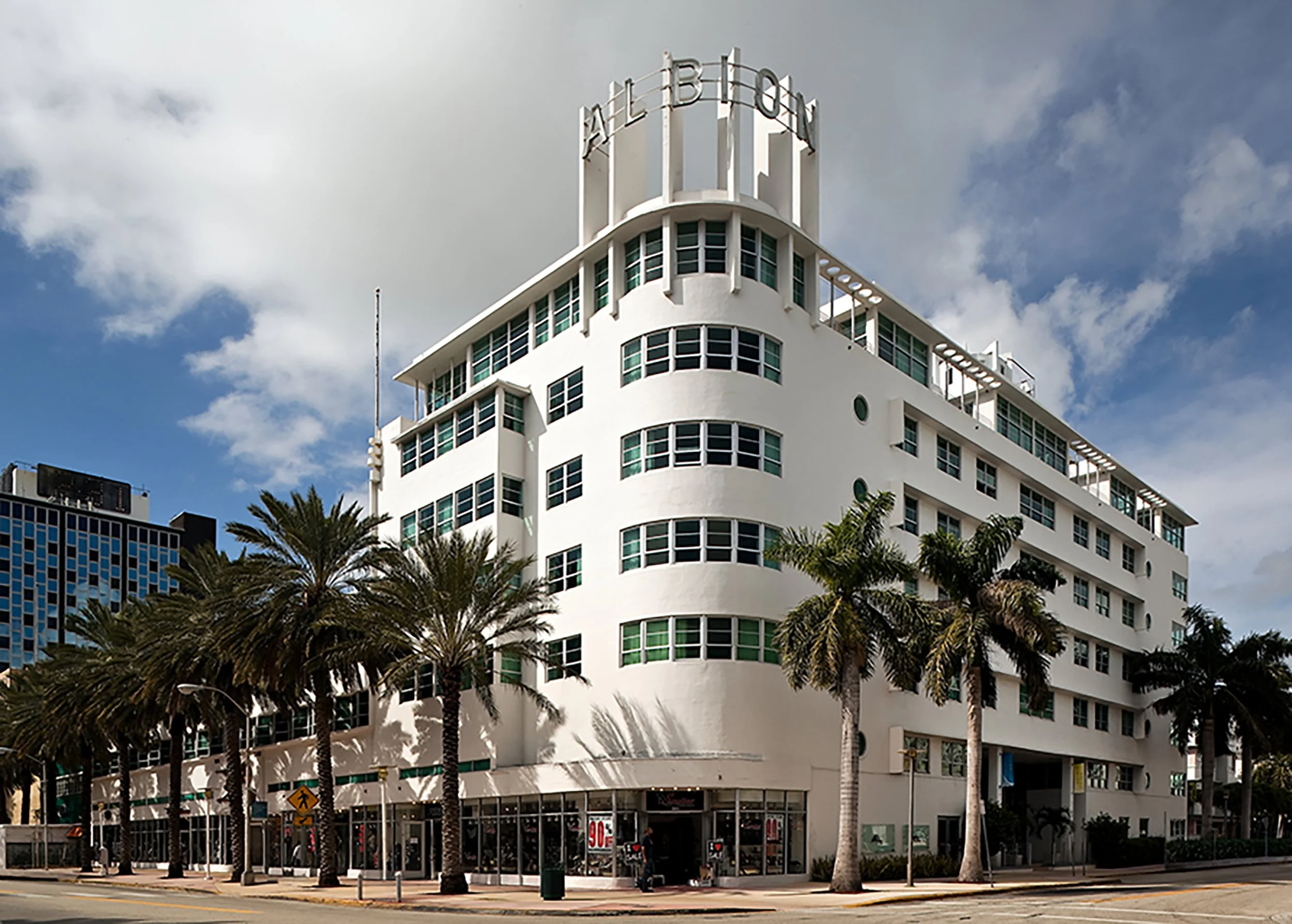 albion hotel.JPG
