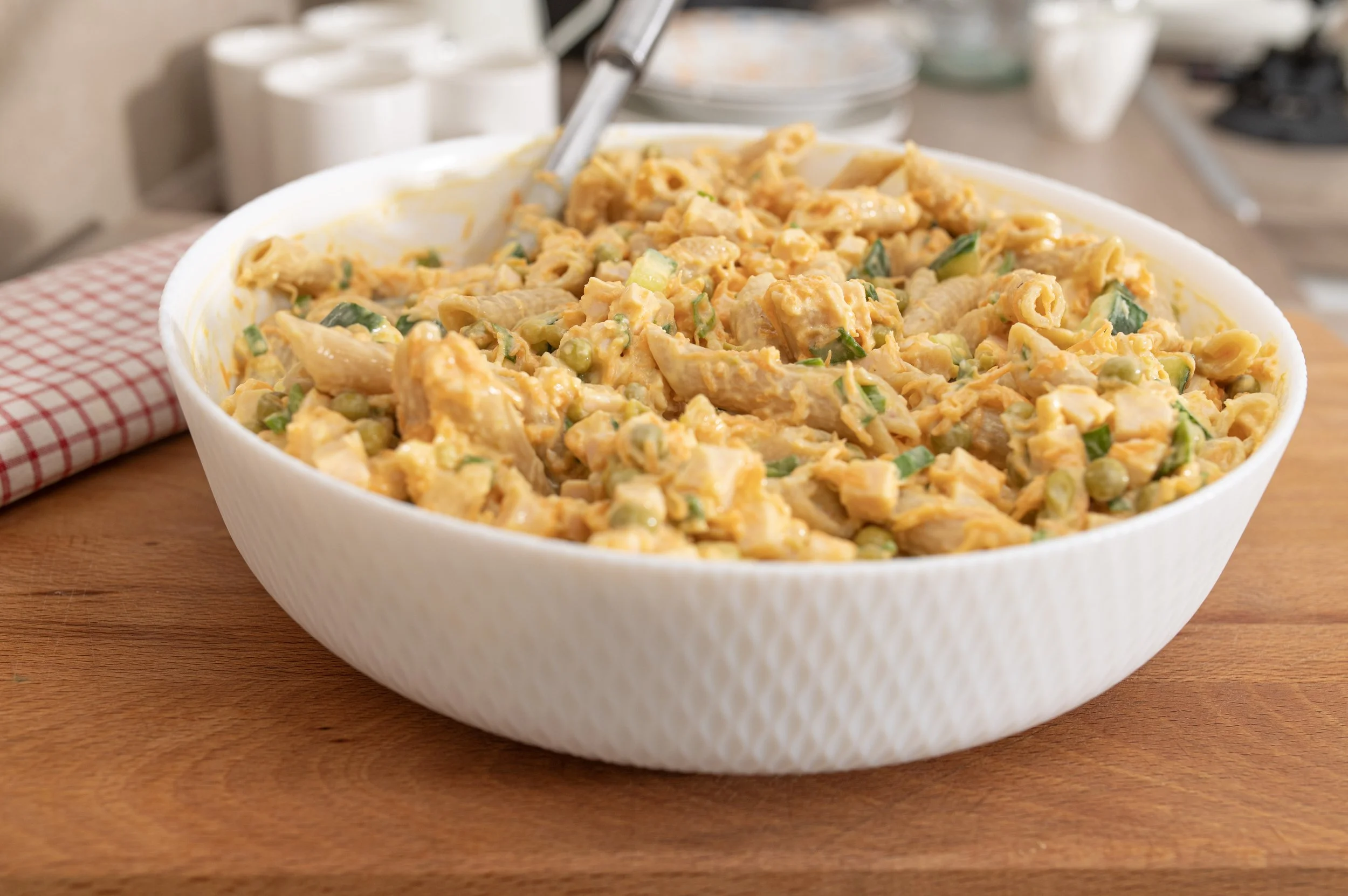 Gesunder Vollkorn Nudelsalat mit Hähnchen &amp; knackigem Gemüse: Dein proteinreiches Fitness-Hauptgericht