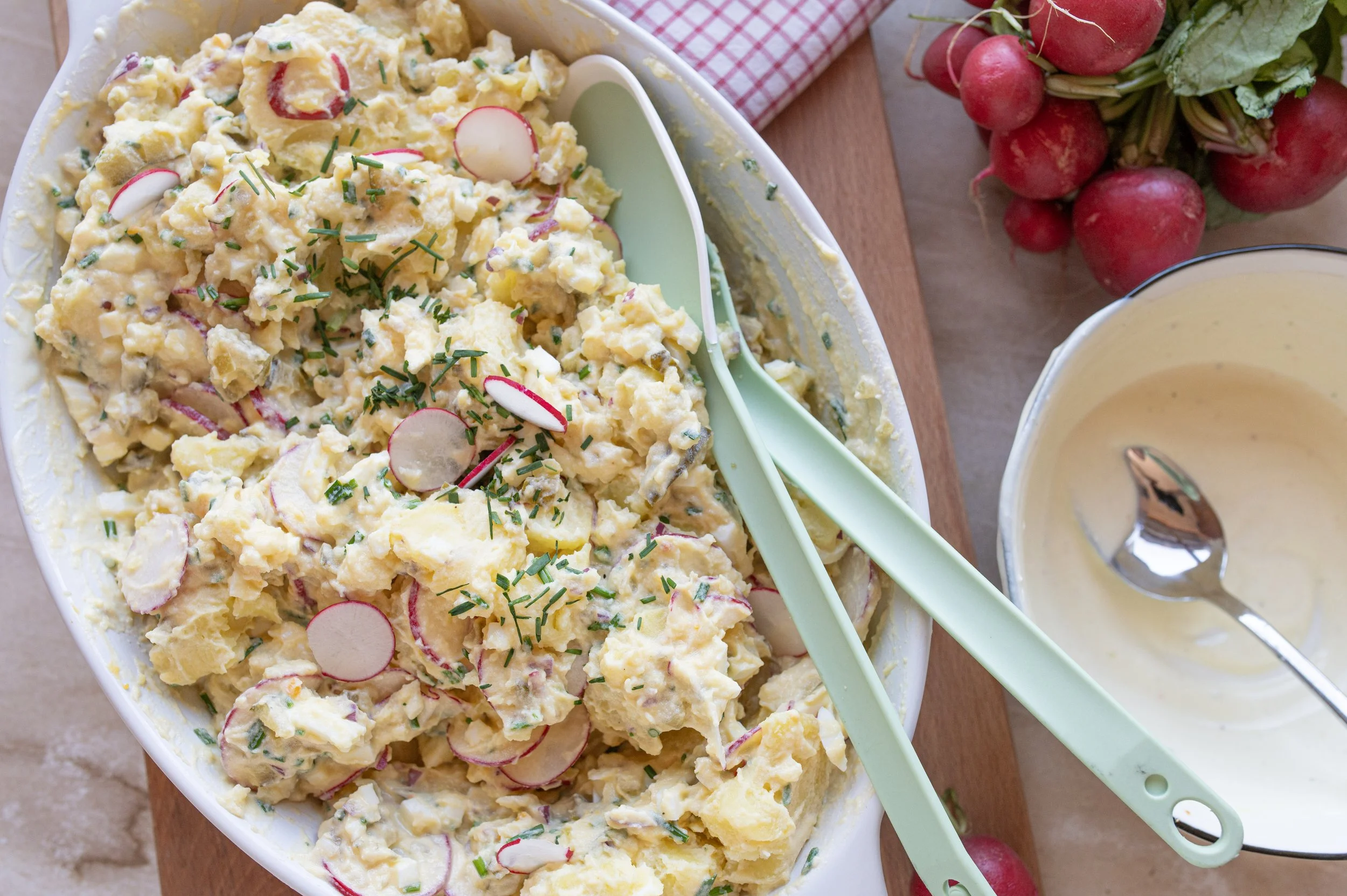 Leichter Kartoffelsalat ohne Mayo – Frisch, cremig &amp; wunderbar leicht