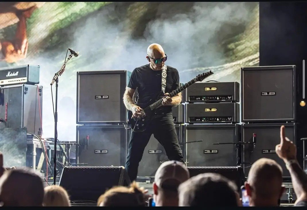 Satriani Rigs built by me.