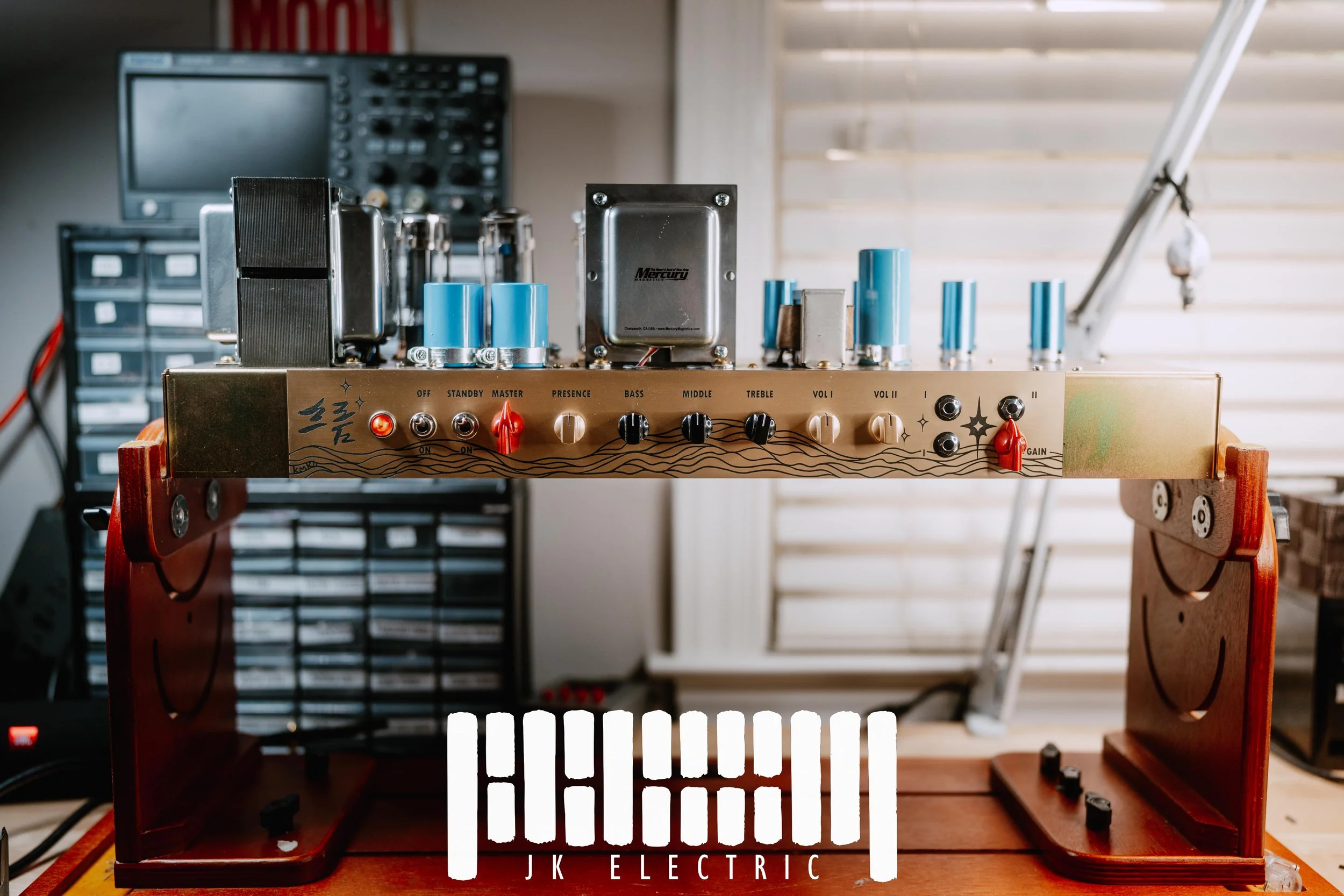Web Amp-2.jpg