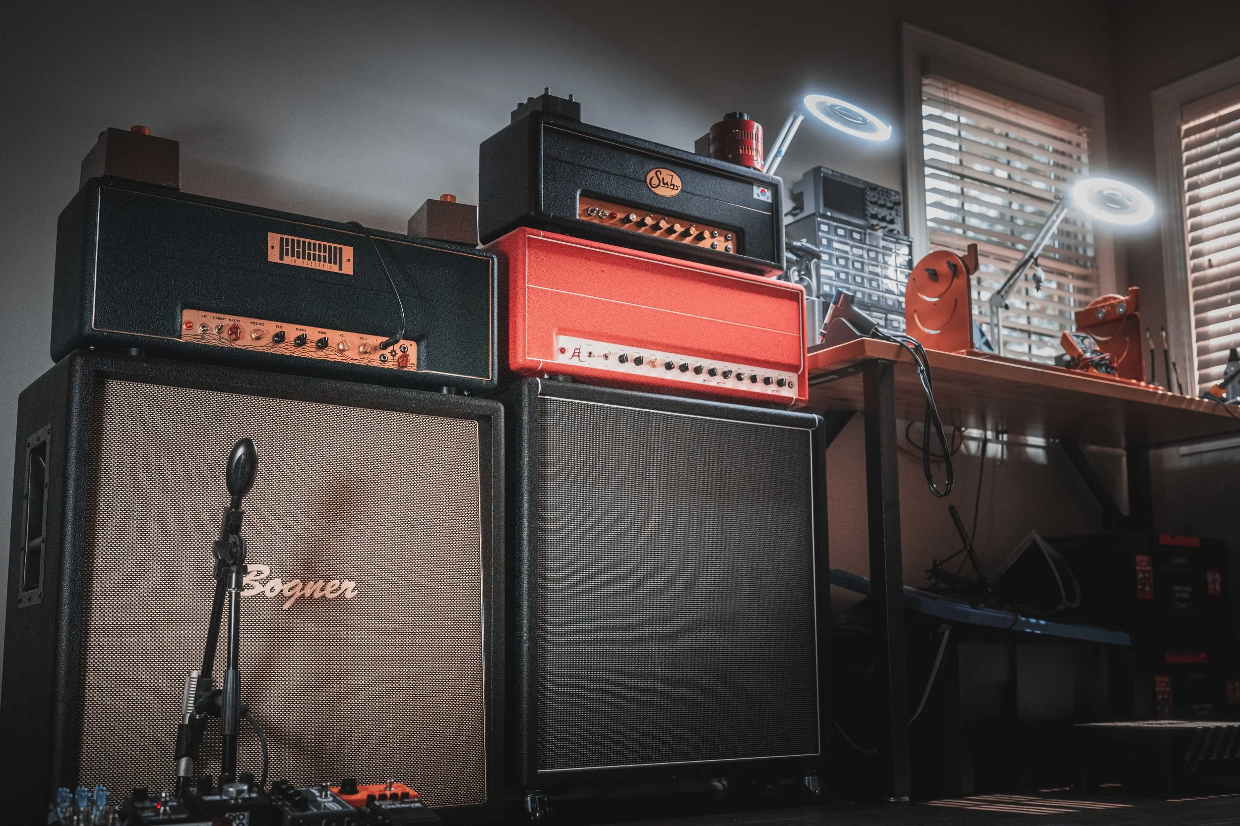 smallamp-2.jpg
