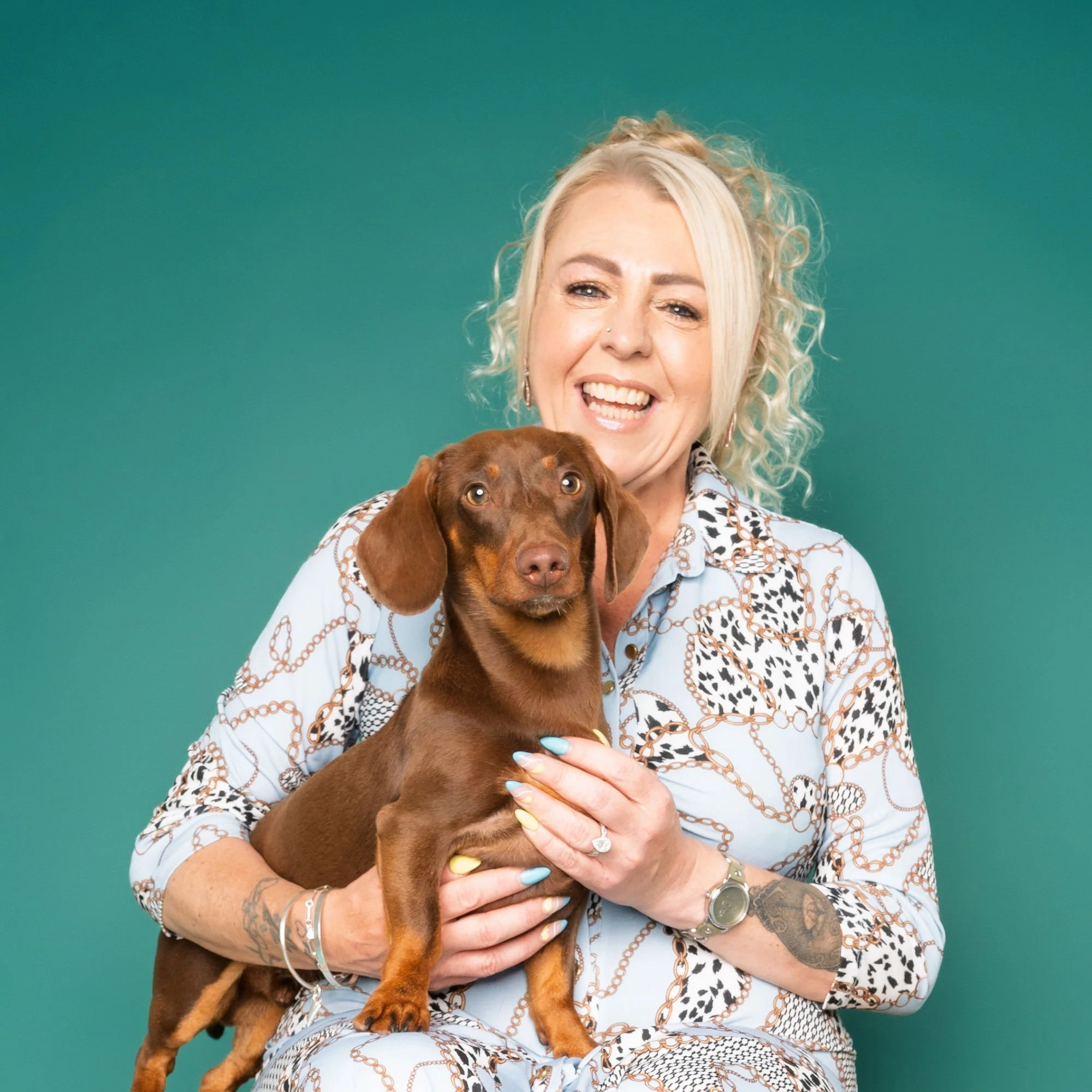 Professional pet photographer capturing a dog's natural expressions in Lincoln
