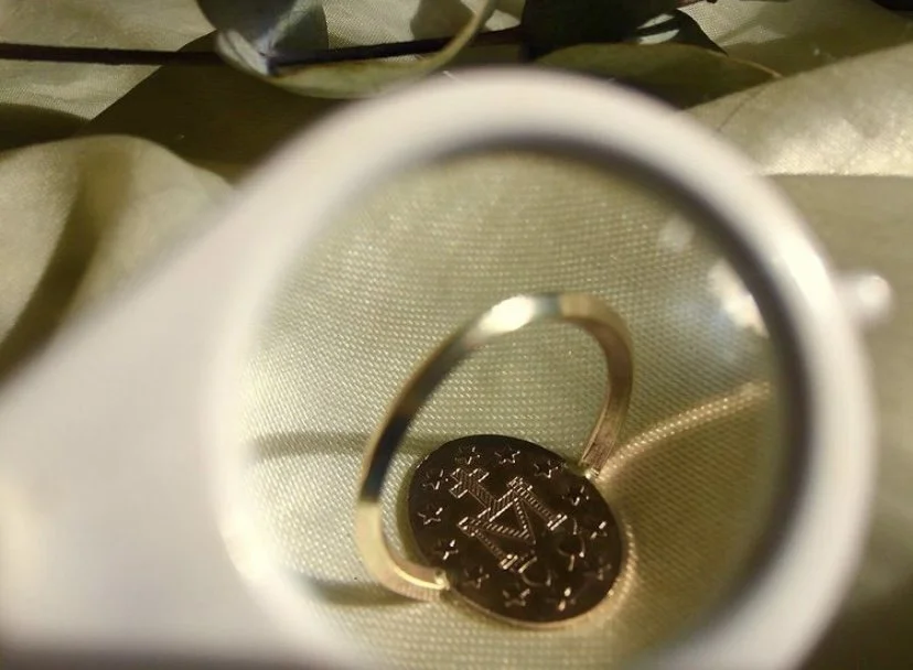 Virgin Mary medallion 9k yellow gold ring (inside)
