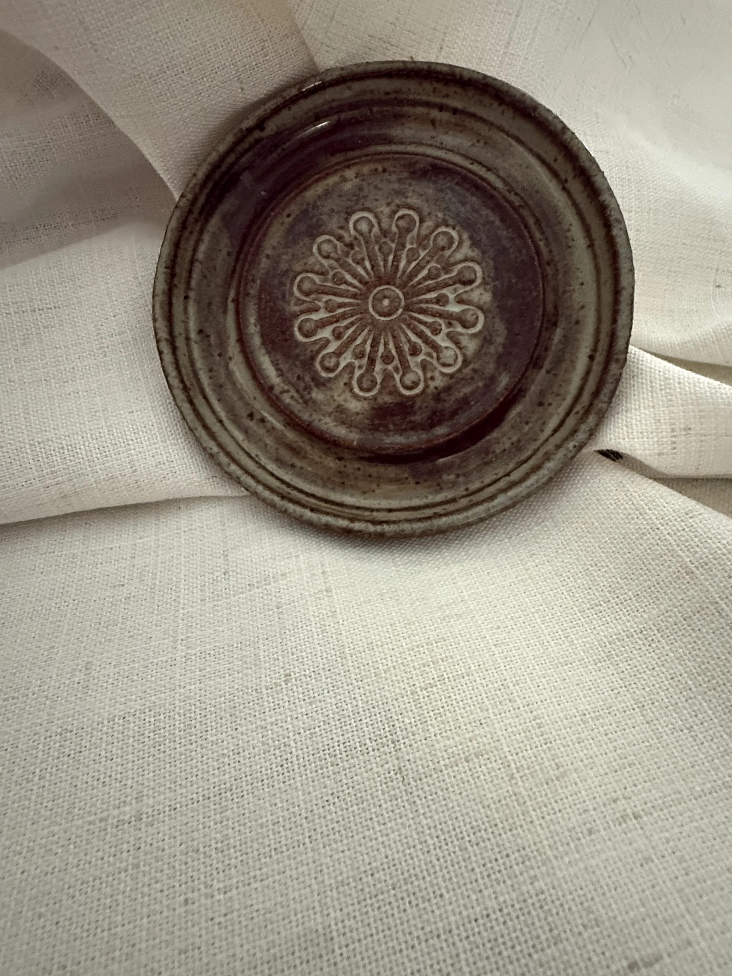 Evergreen Starburst Dish